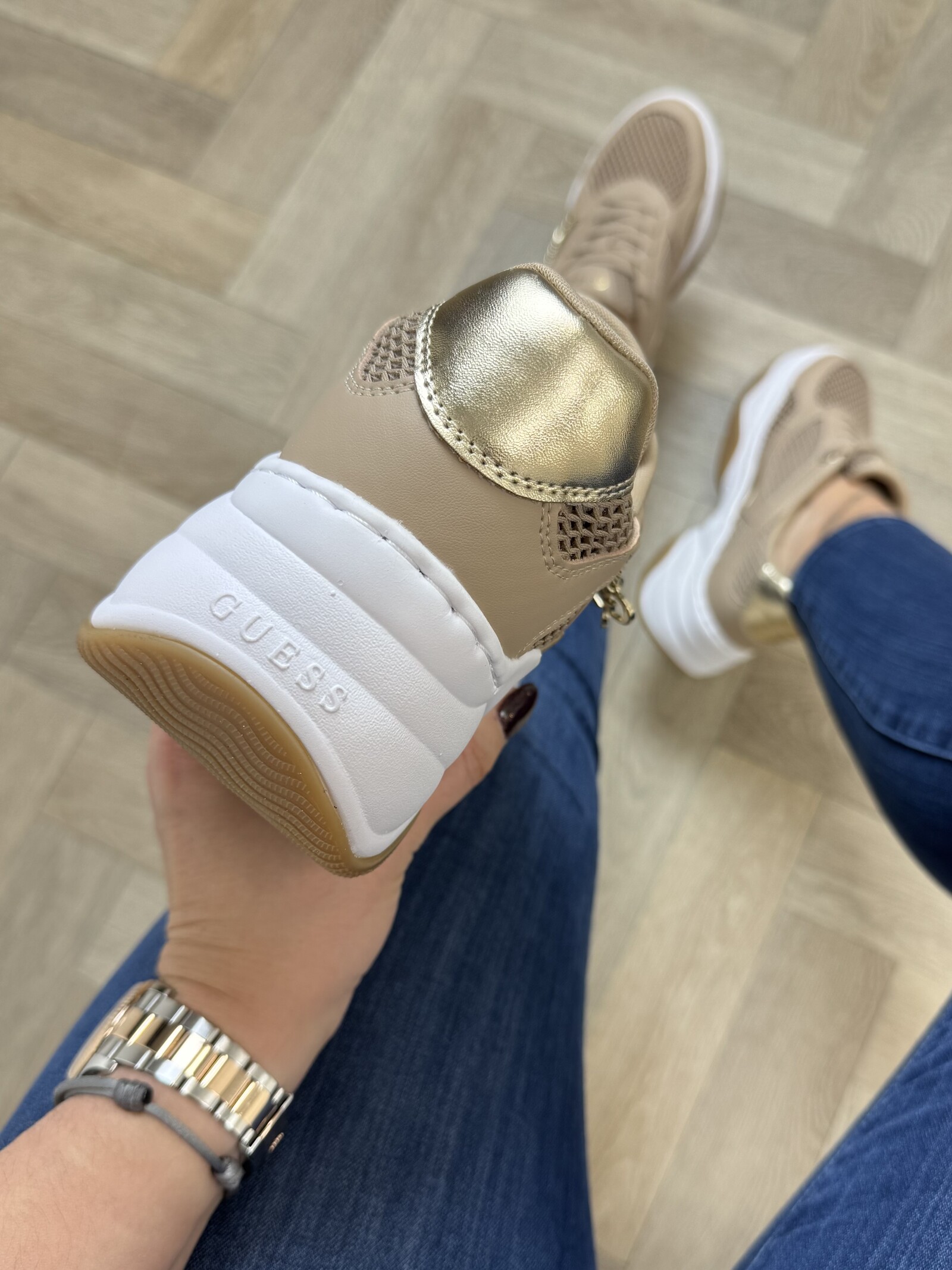 Guess Sneakers Harpaa Oat Guess 981