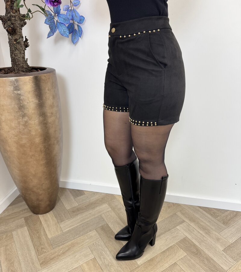 Short Suede studs 99357-1 Black