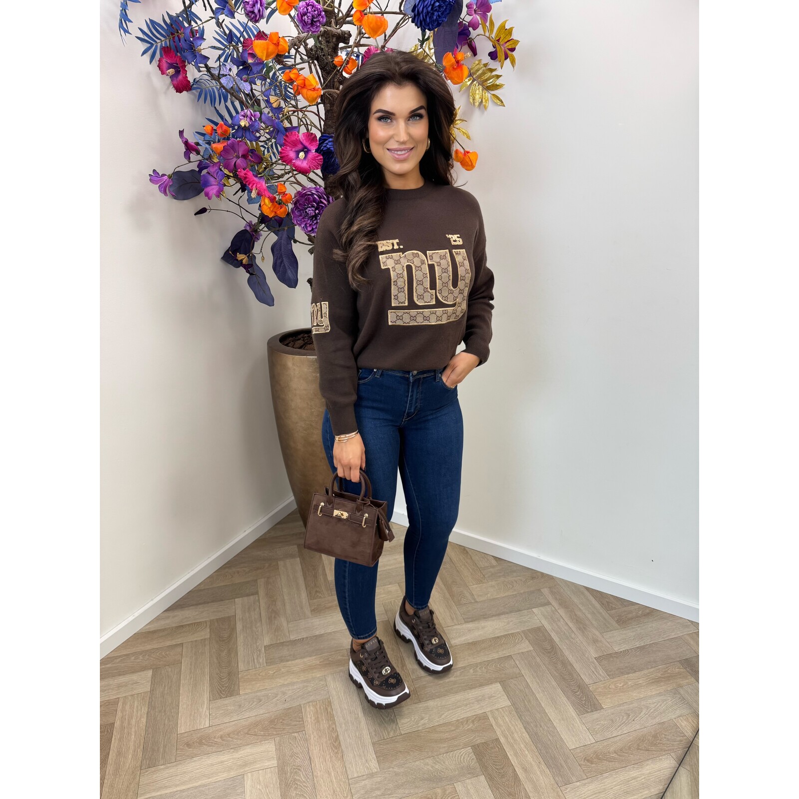 Sweater NY Designer print AM766 Choco