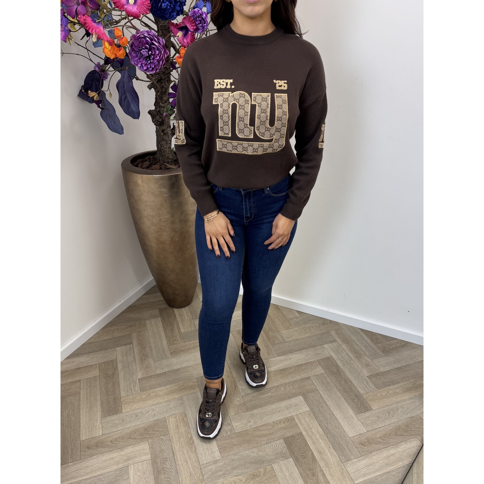 Sweater NY Designer print AM766 Choco