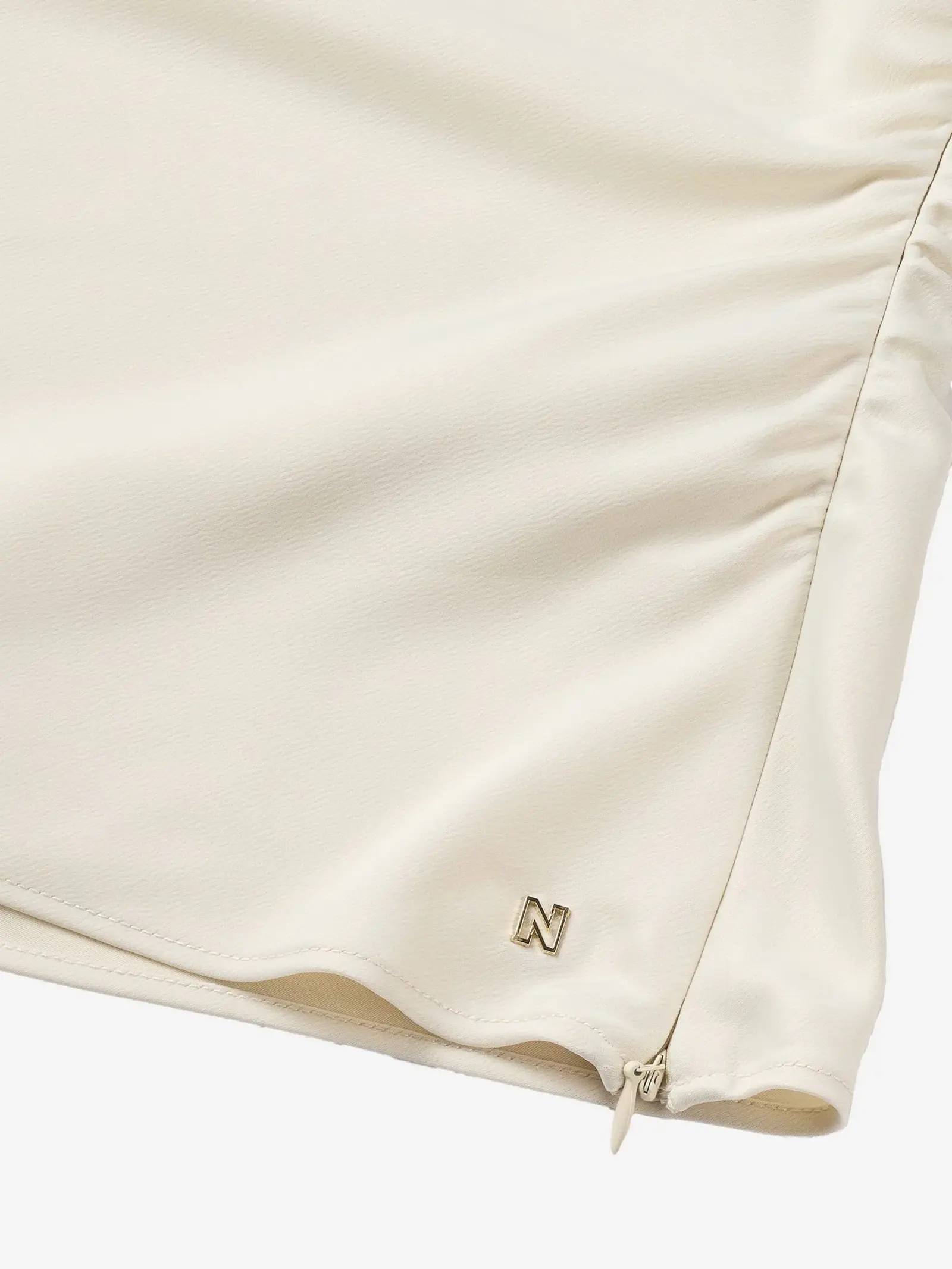 Nikkie Satin Top Provo Cream Nikkie