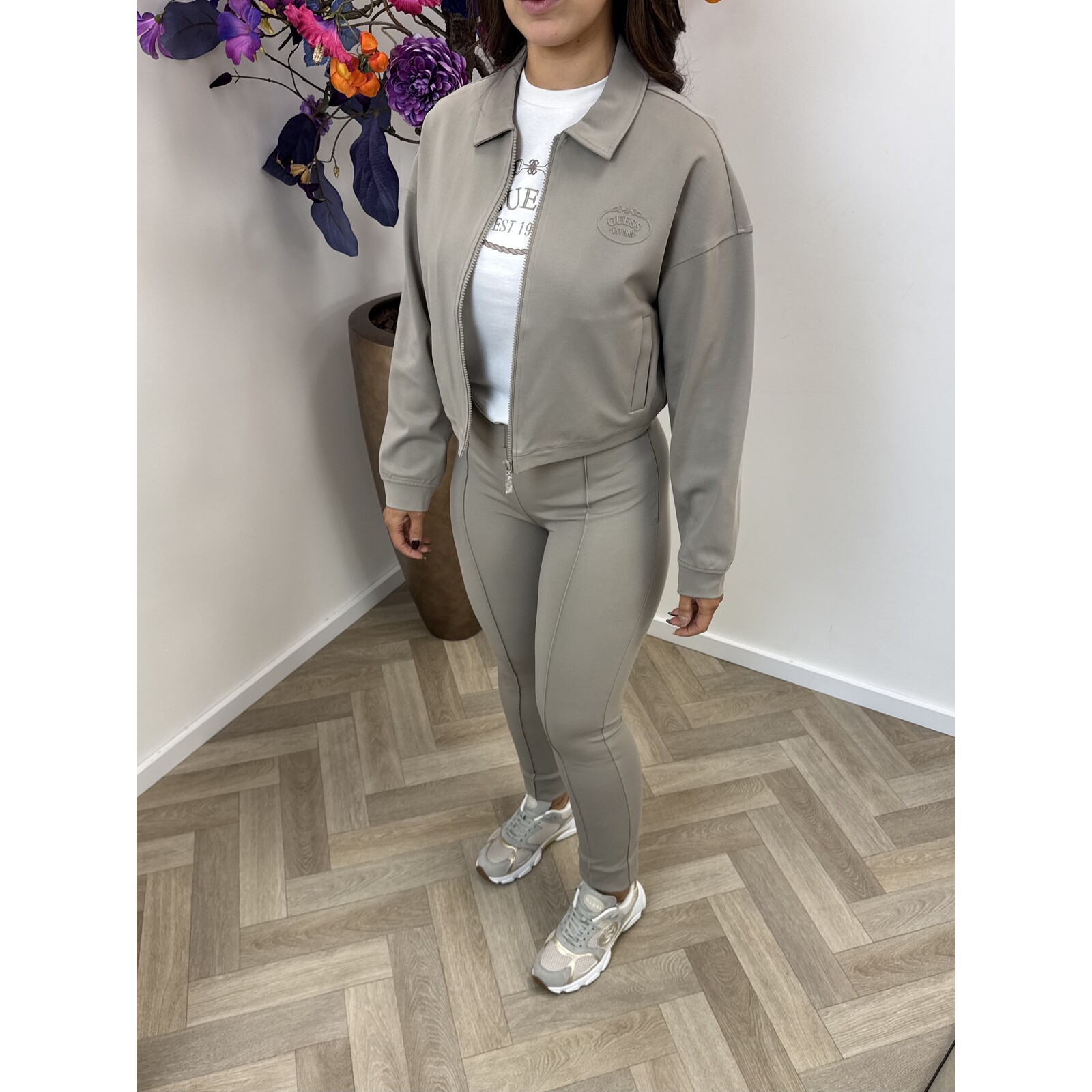 Guess Full Zip Jacket Annie Taupe 998 Guess