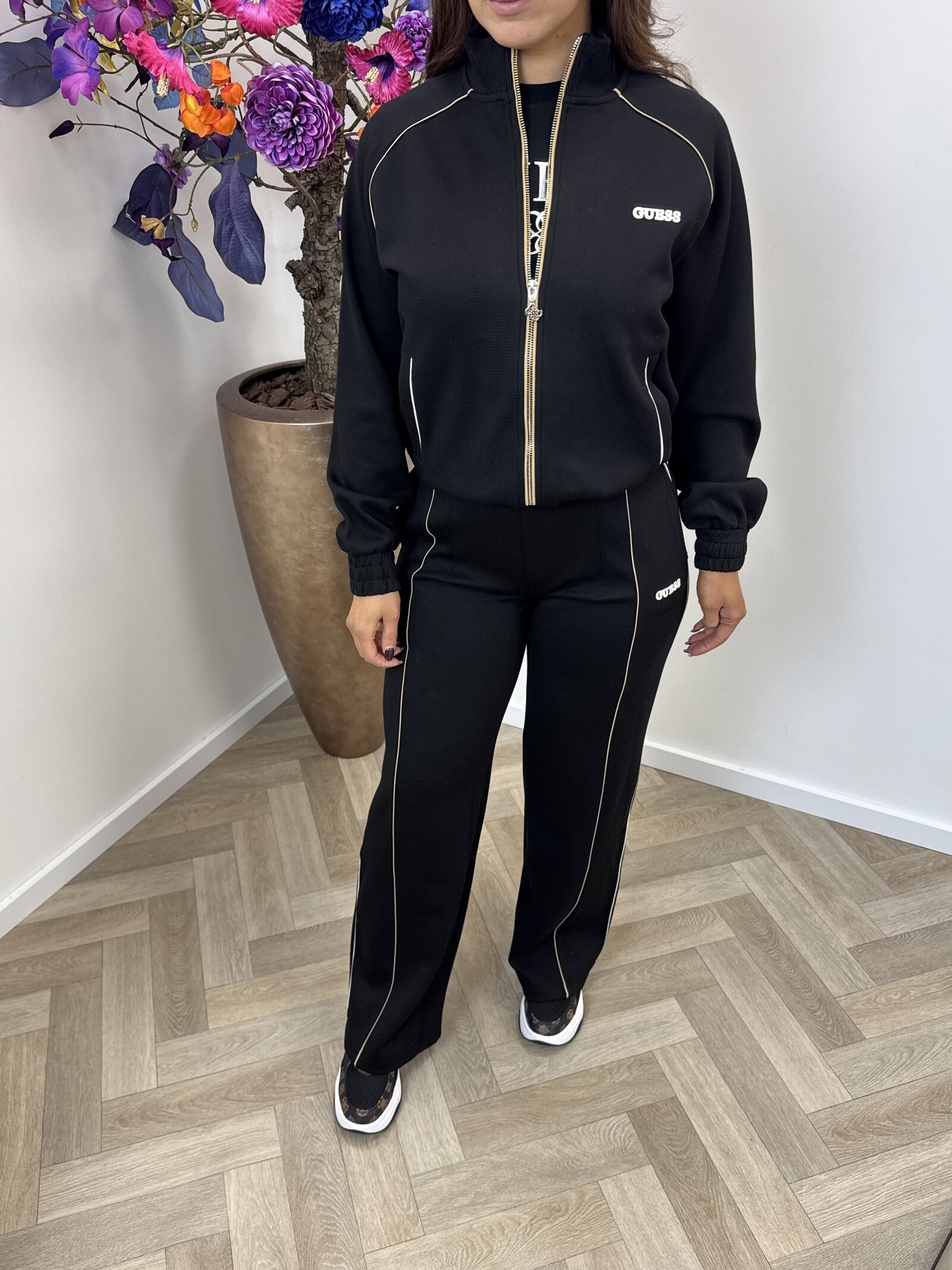 Guess Full Zip Jacket Georgia Black 1054 Guess