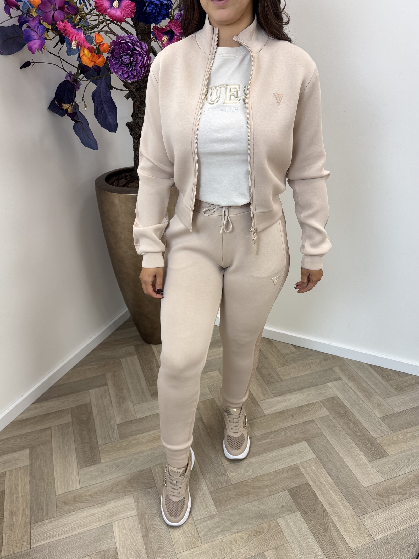 Guess Scuba Jacket Allie Moccasin 1001 Guess