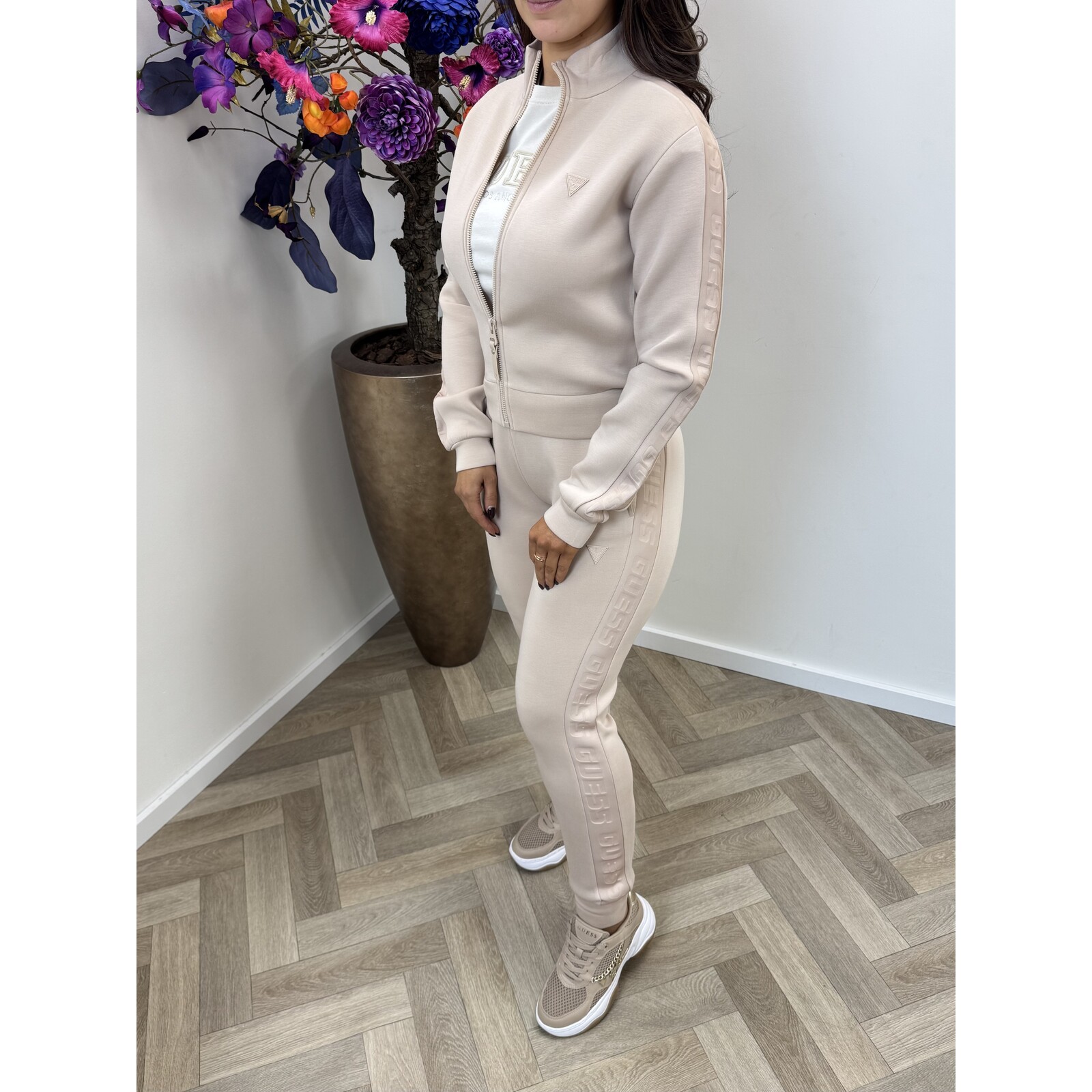 Guess Scuba Jacket Allie Moccasin 1001 Guess