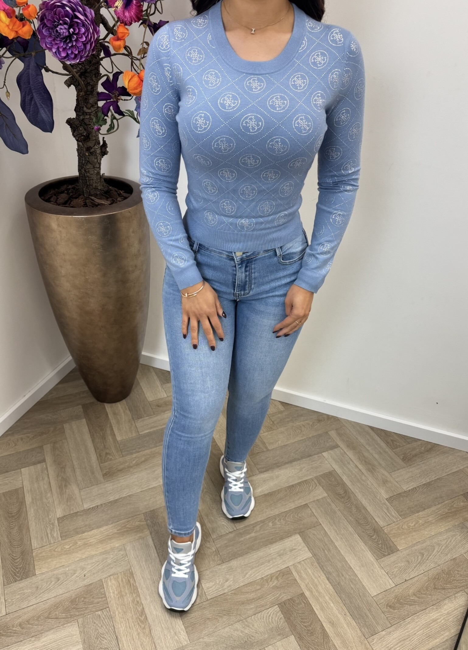 Guess Top Rhinestones 4G Soft Blue 1031 Guess