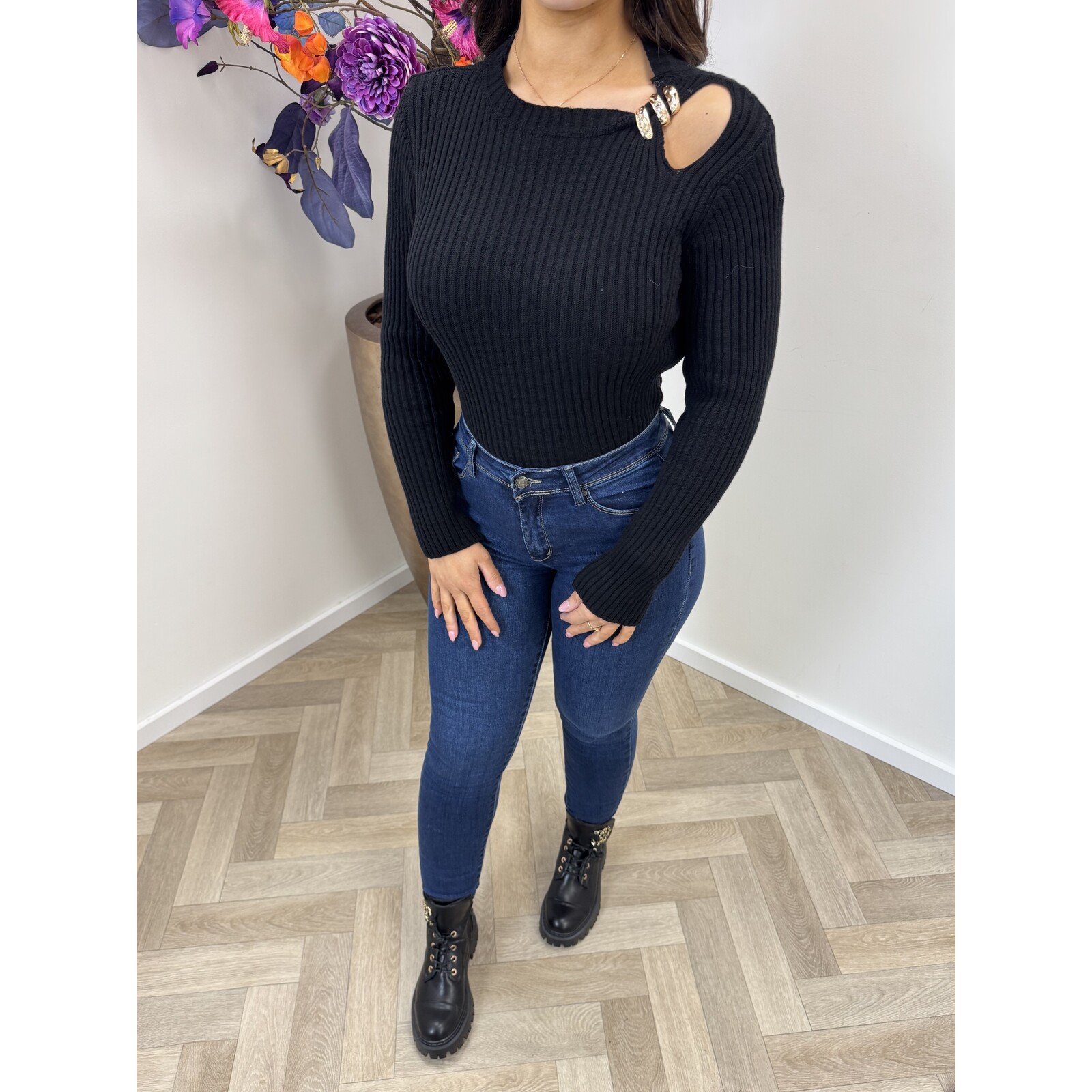 Rib top gold detail Black