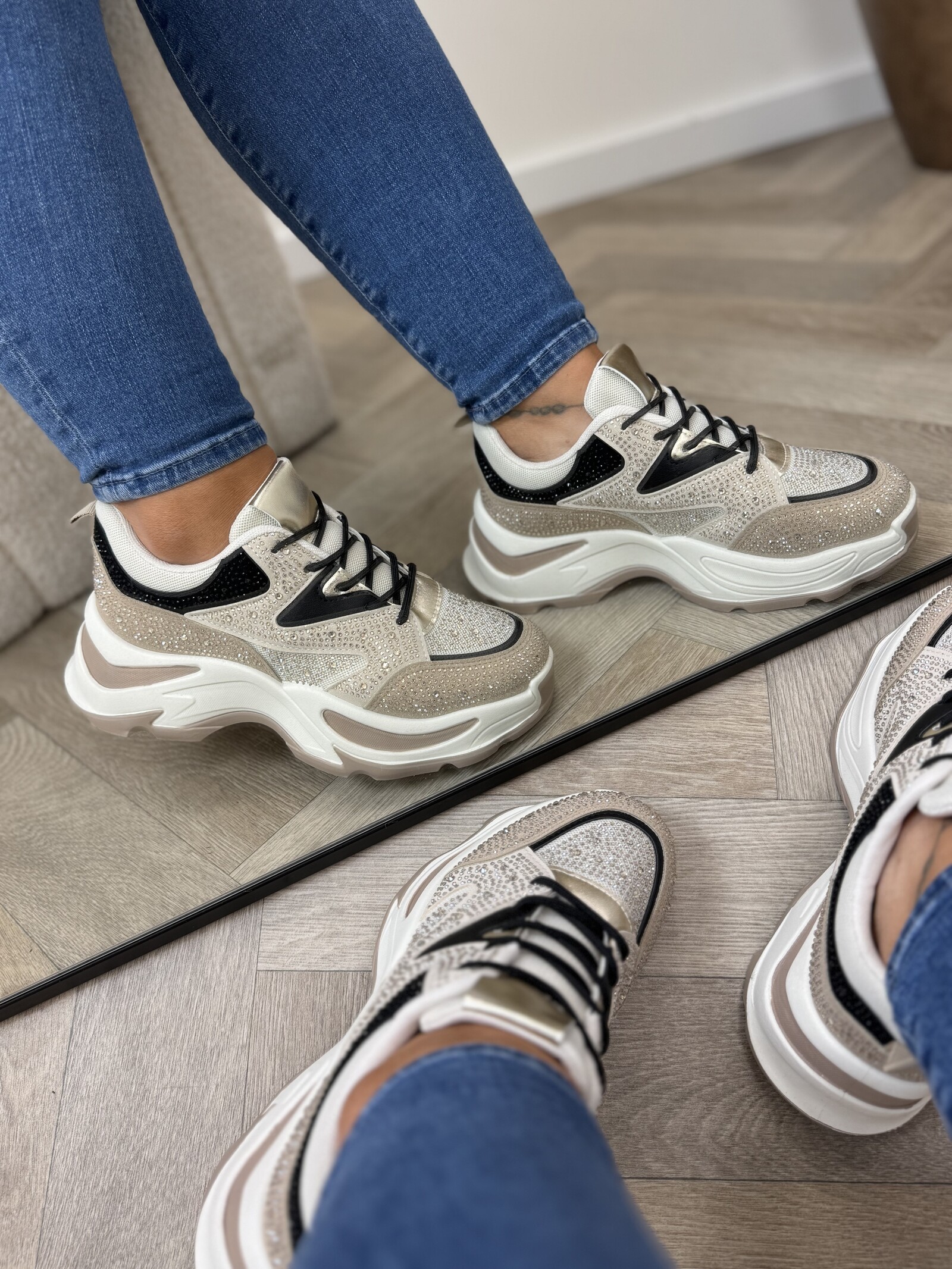 Sneakers Alicia Diamonds gold Black BO-193