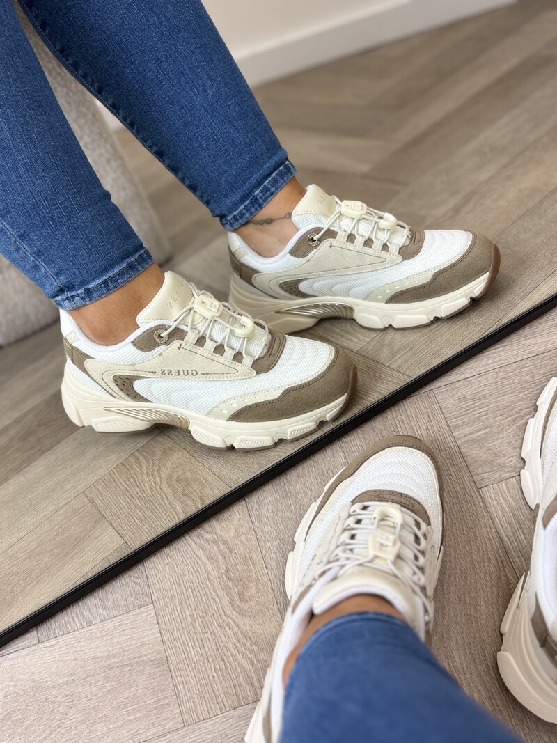 Sneakers Imeri Tan Guess 1010