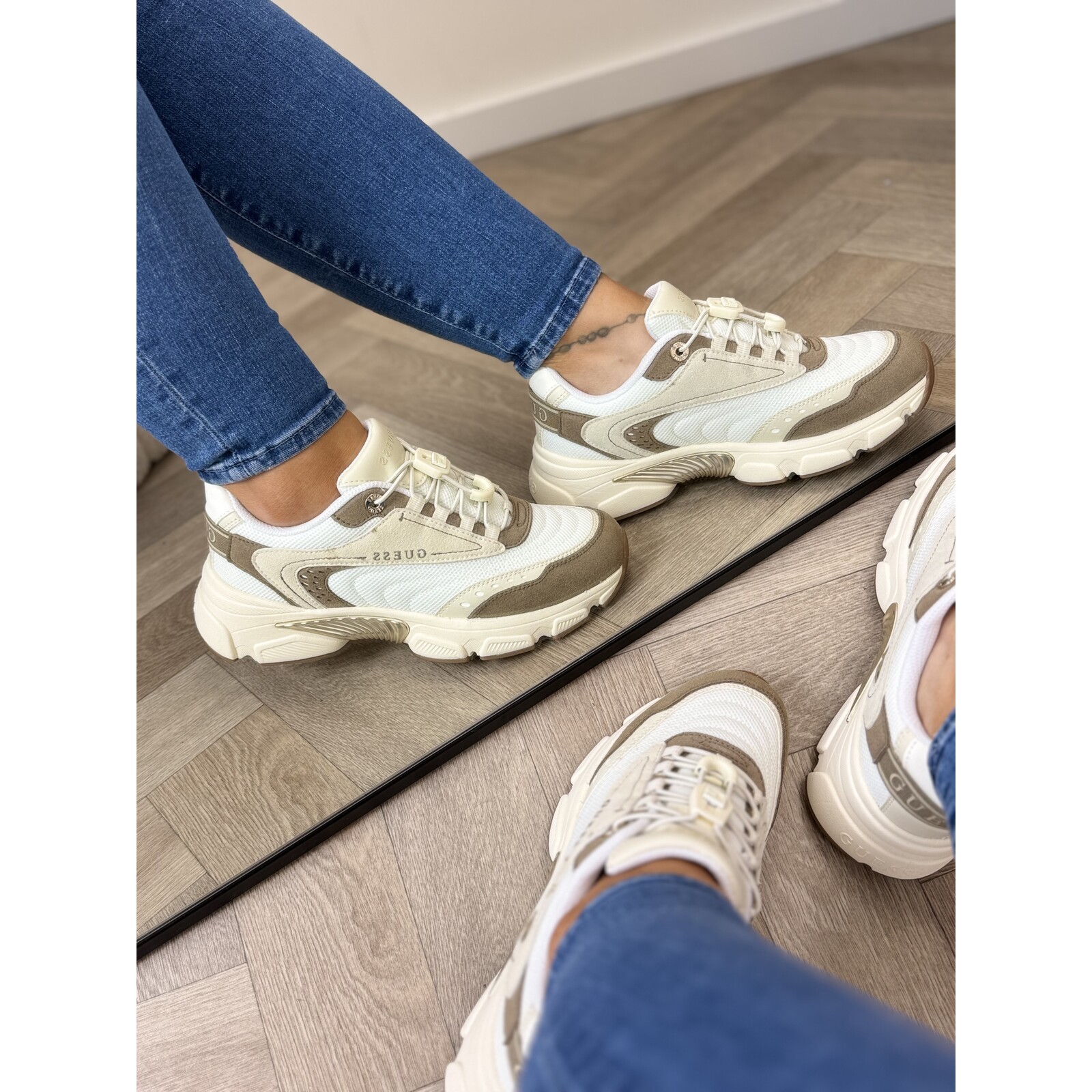 Guess Sneakers Imeri Tan Guess 1010