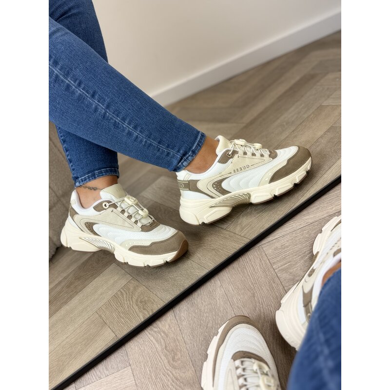 Sneakers Imeri Tan Guess 1010