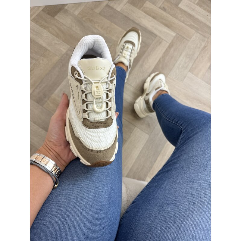 Sneakers Imeri Tan Guess 1010