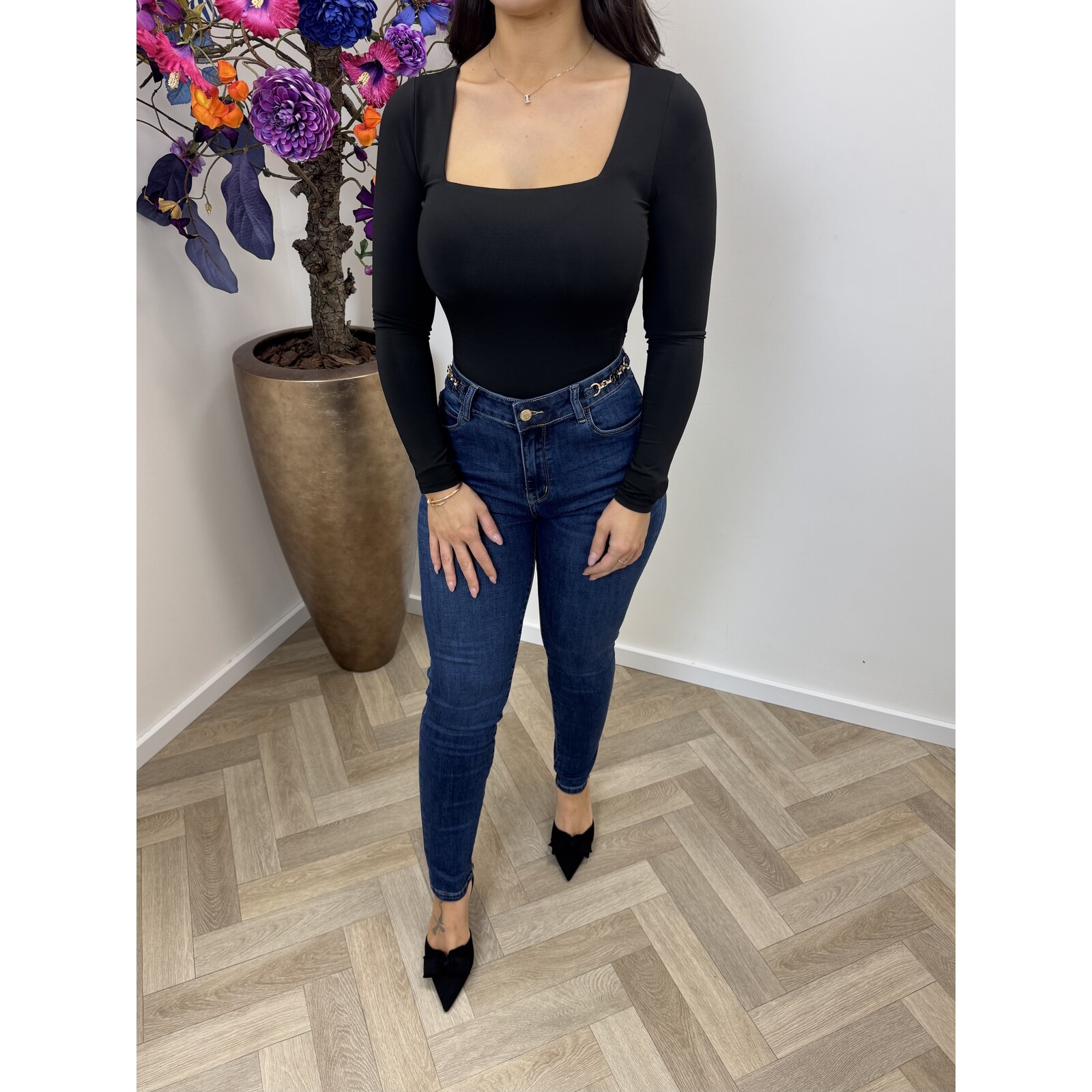 Basic travel top By swan HS9066 Black