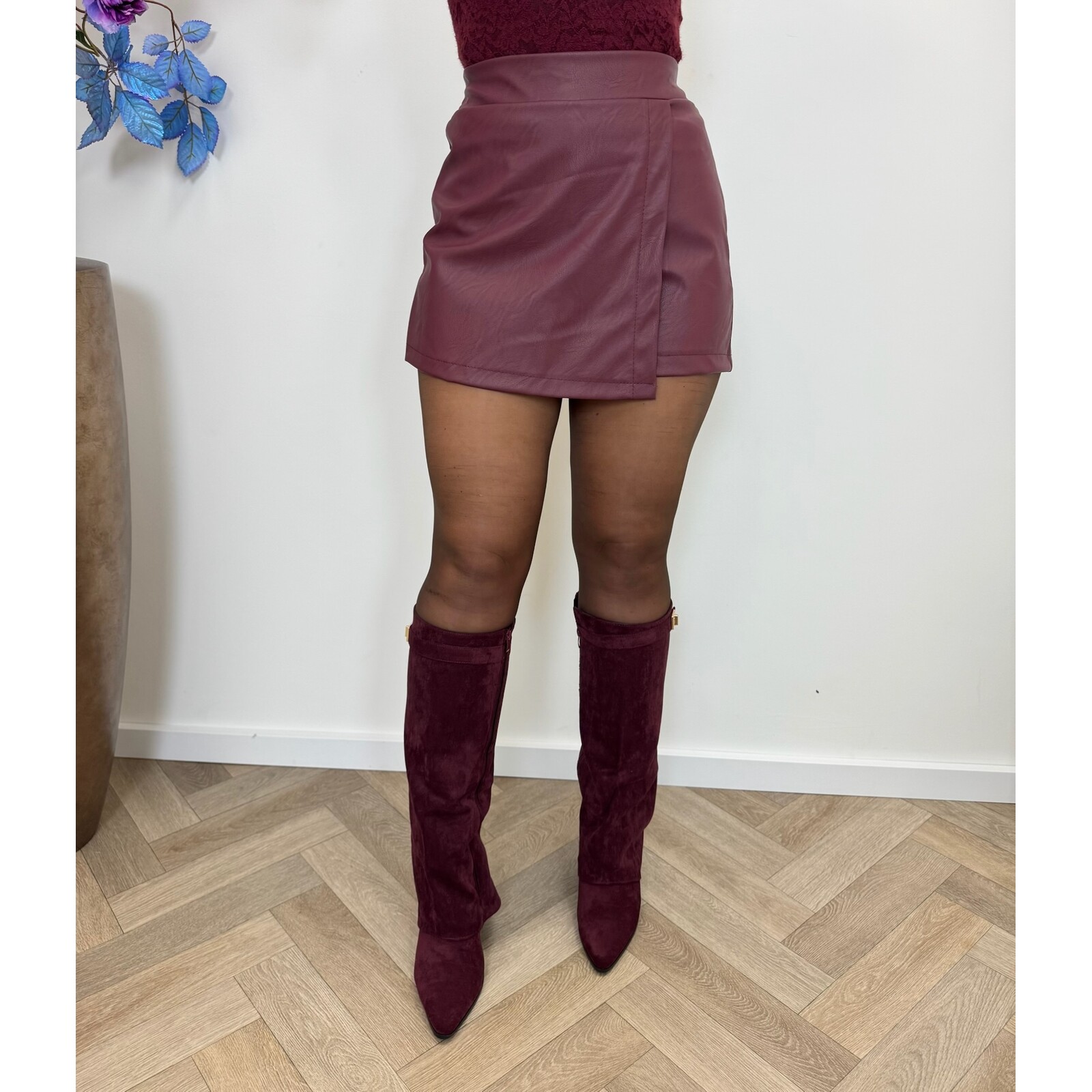 Basic skort leder Bordeaux