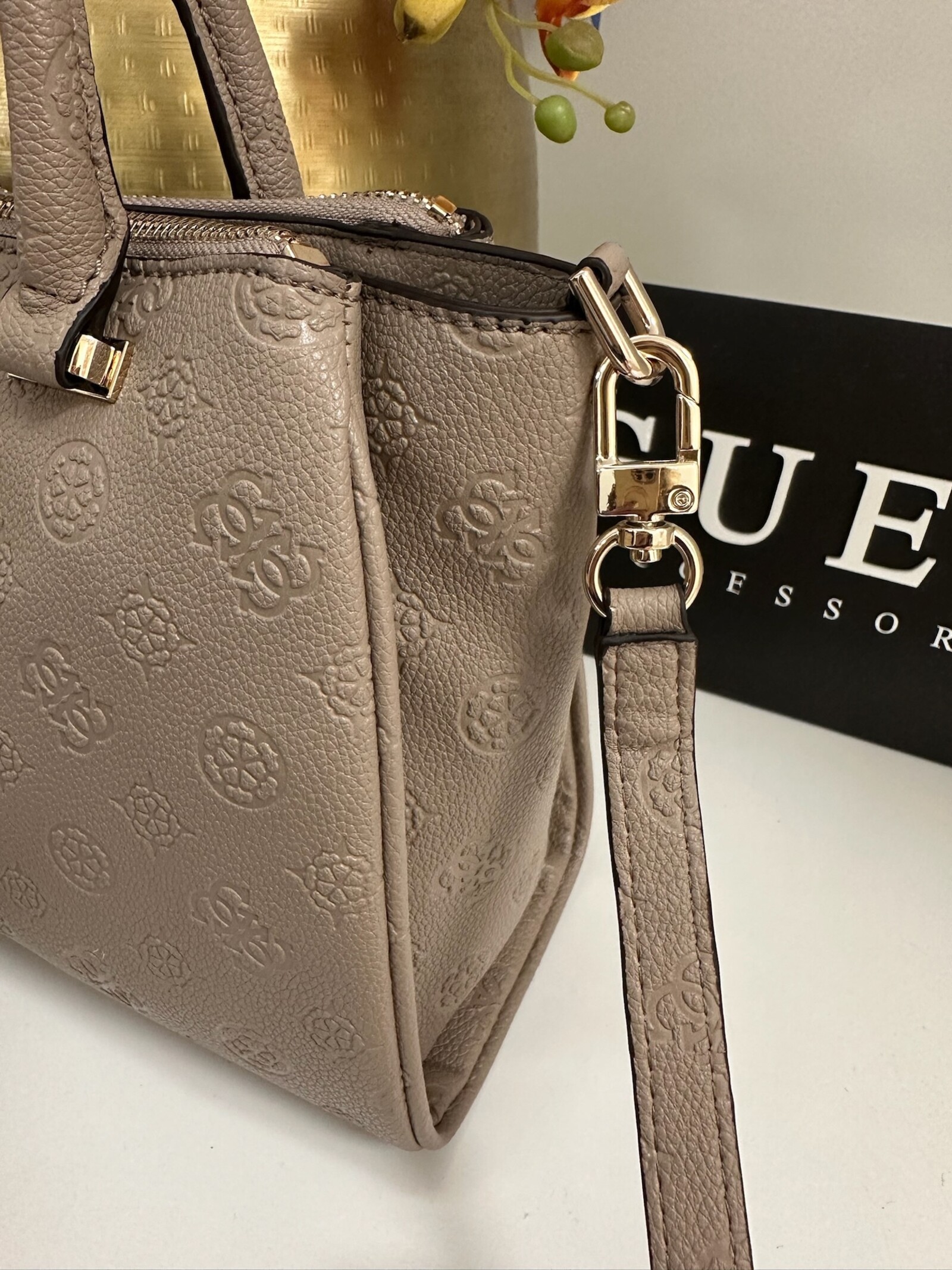 Guess Bag Anise Triple Dark Taupe Logo Guess 1142