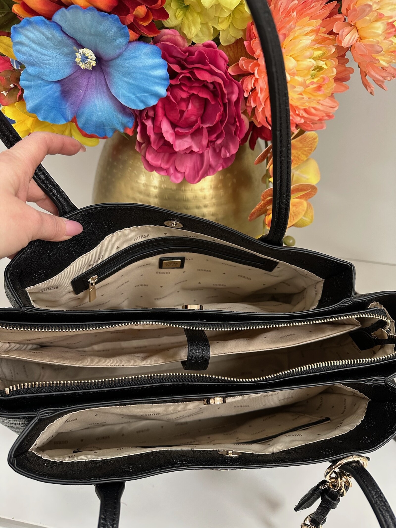 Guess Tote Bag Anise Multi Black Logo Guess 1153