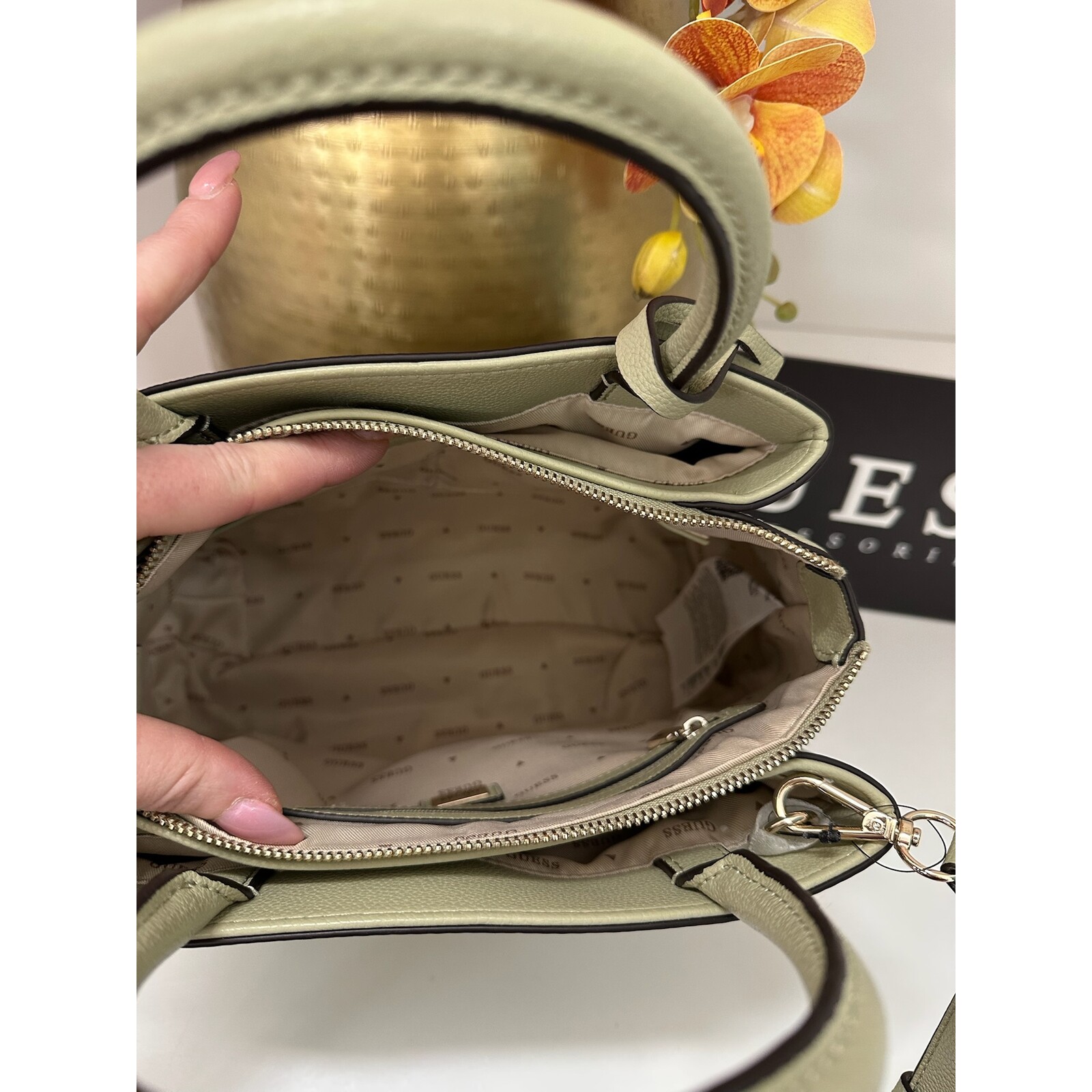 Guess Satchel Bag Isola Sage Green Guess 1141