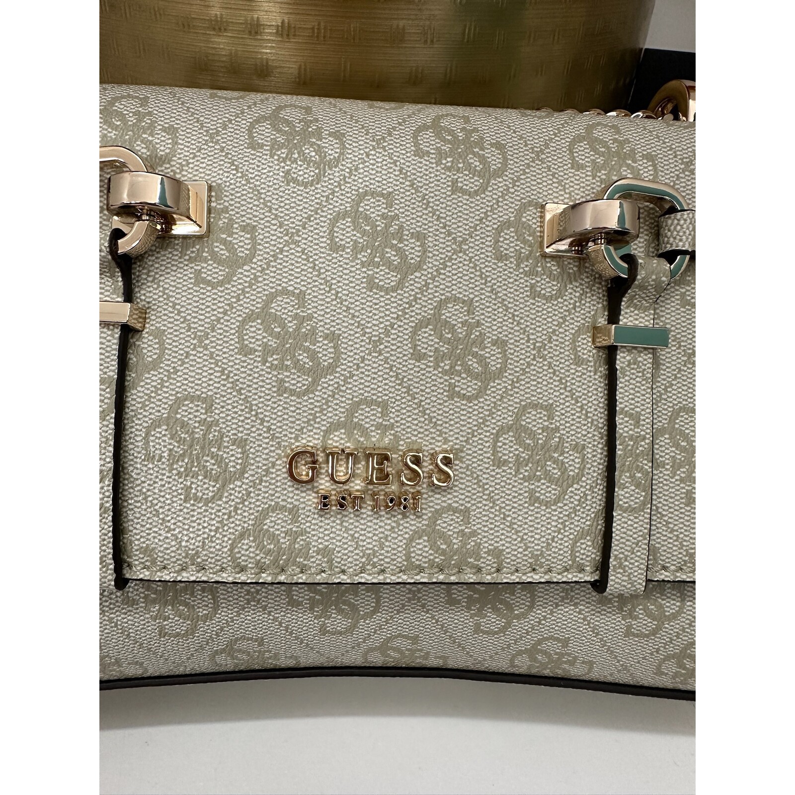 Guess Flap Bag Leona Sage Logo Guess 1129