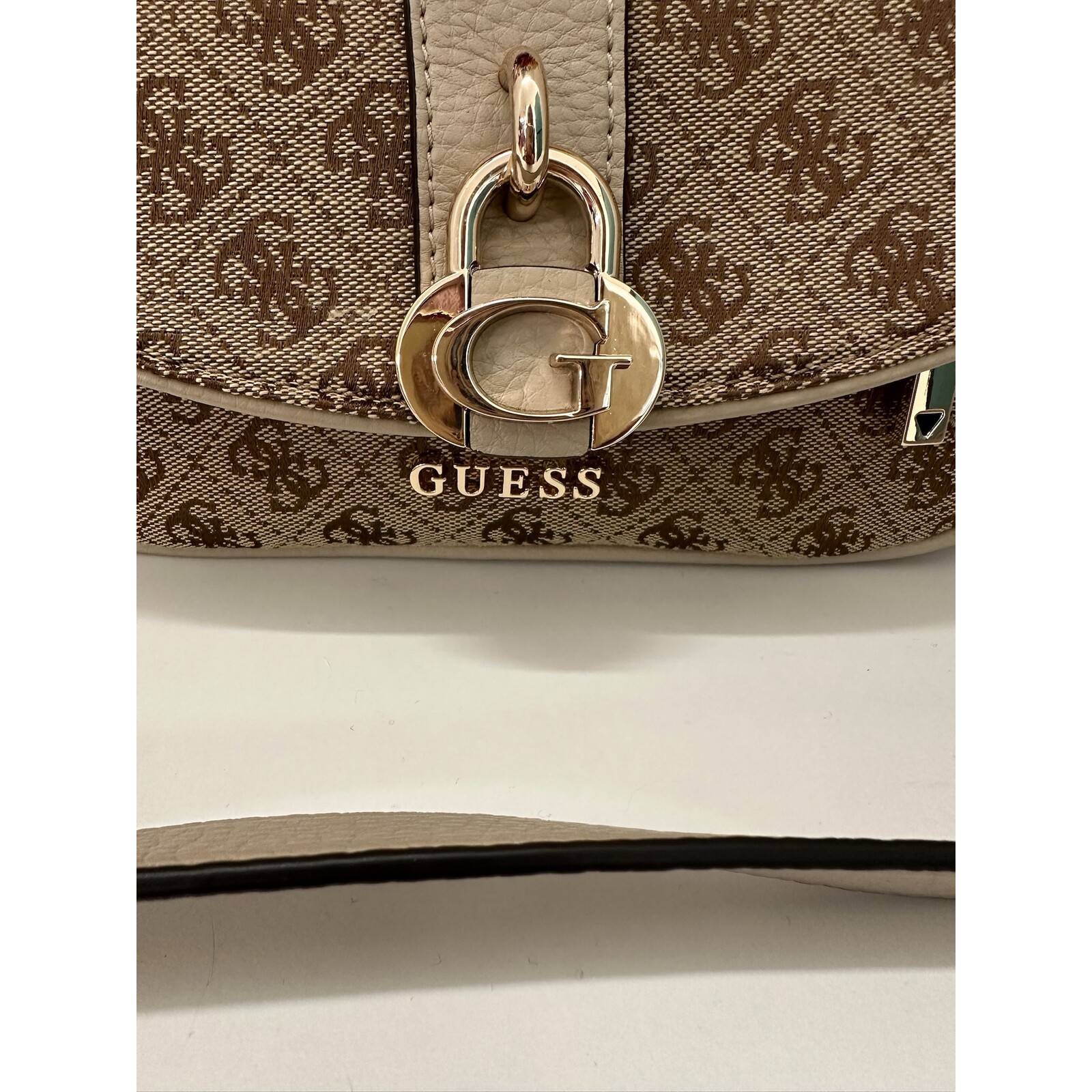 Guess Crossbody Flap Bag Jessa Latte Logo Guess 1157