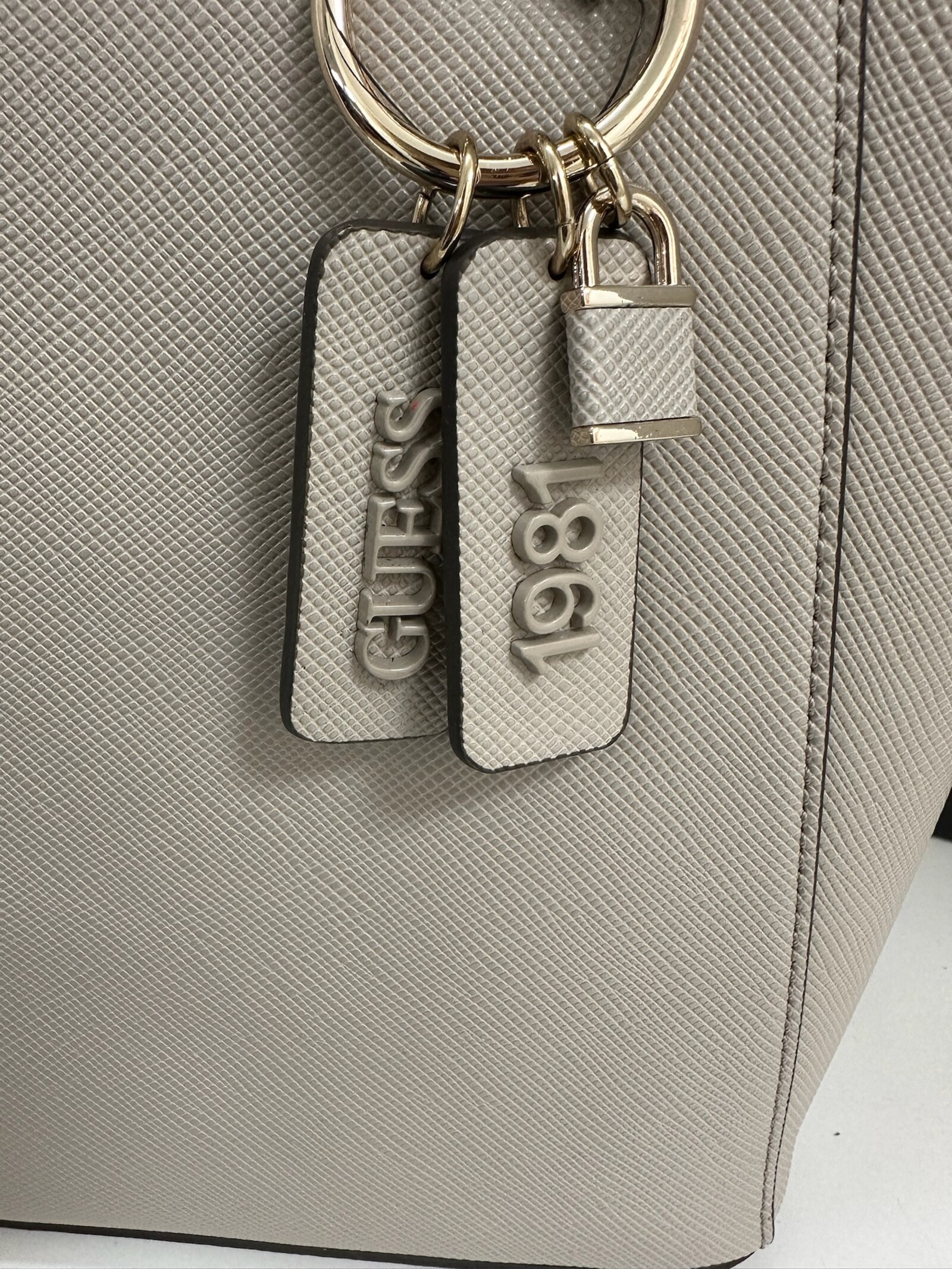 Guess Tote Bag Noelle Taupe Guess 1144