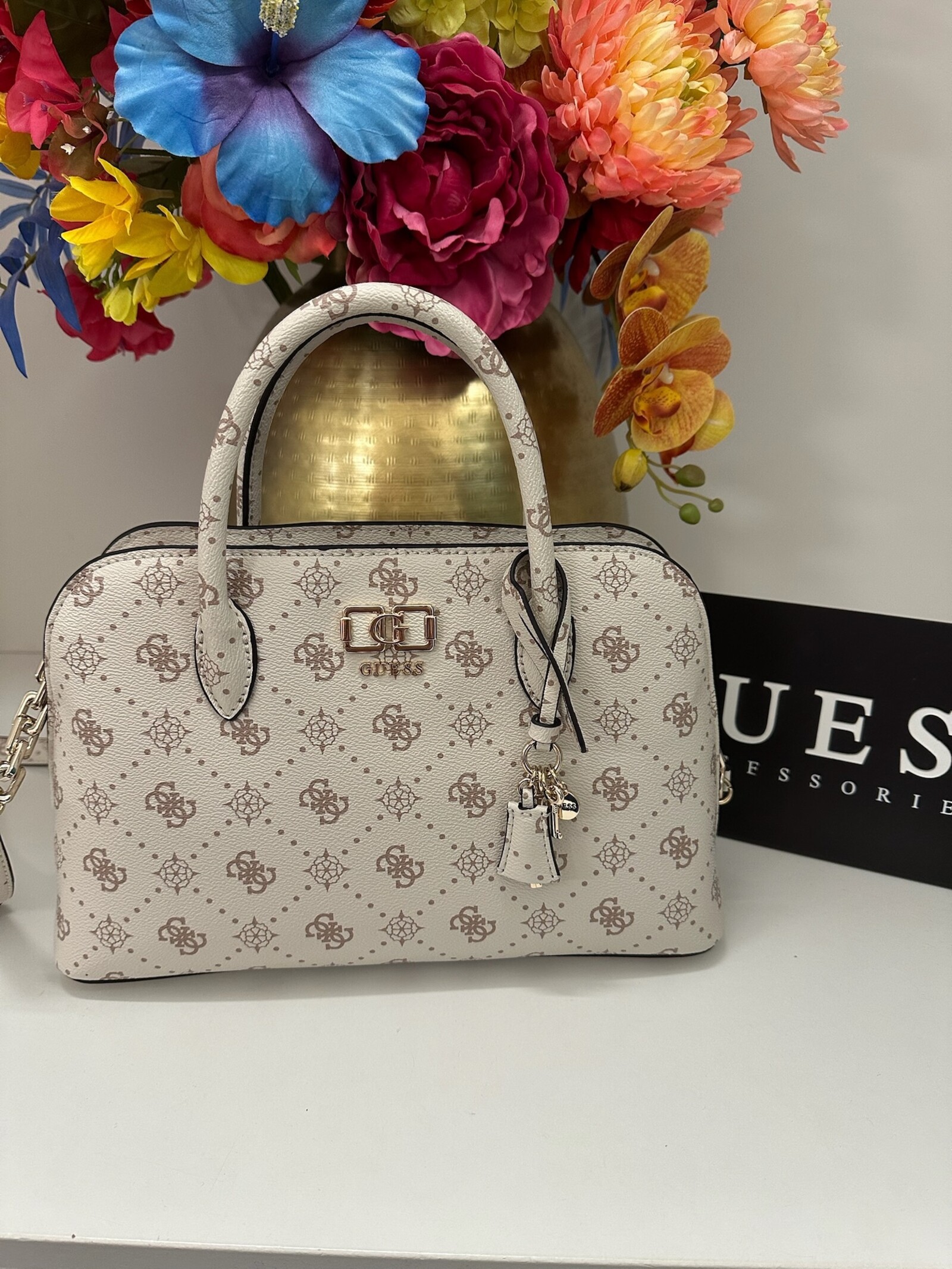 Guess Satchel Bag Emelie Vanilla Logo Guess 1151