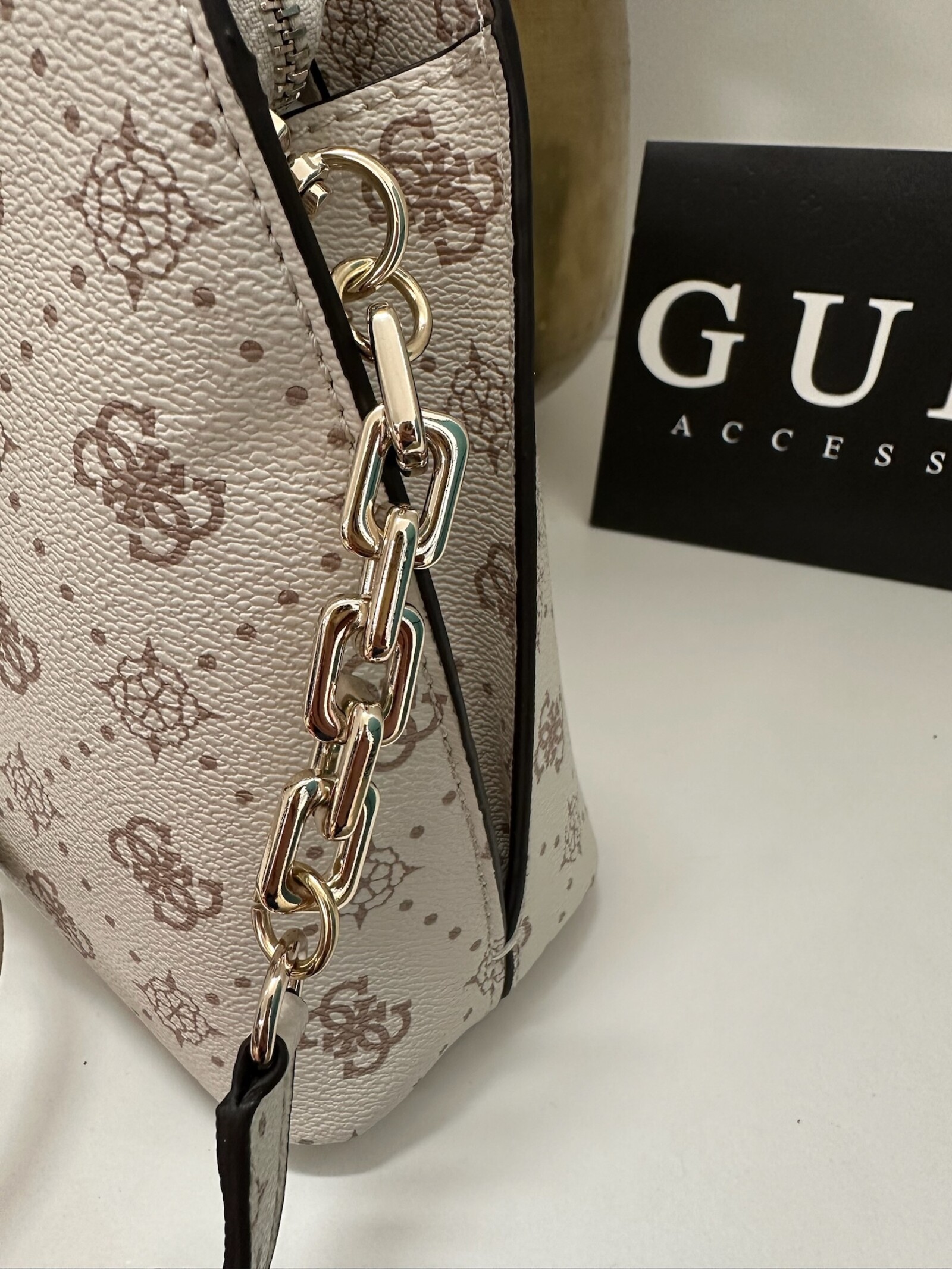 Guess Satchel Bag Emelie Vanilla Logo Guess 1151