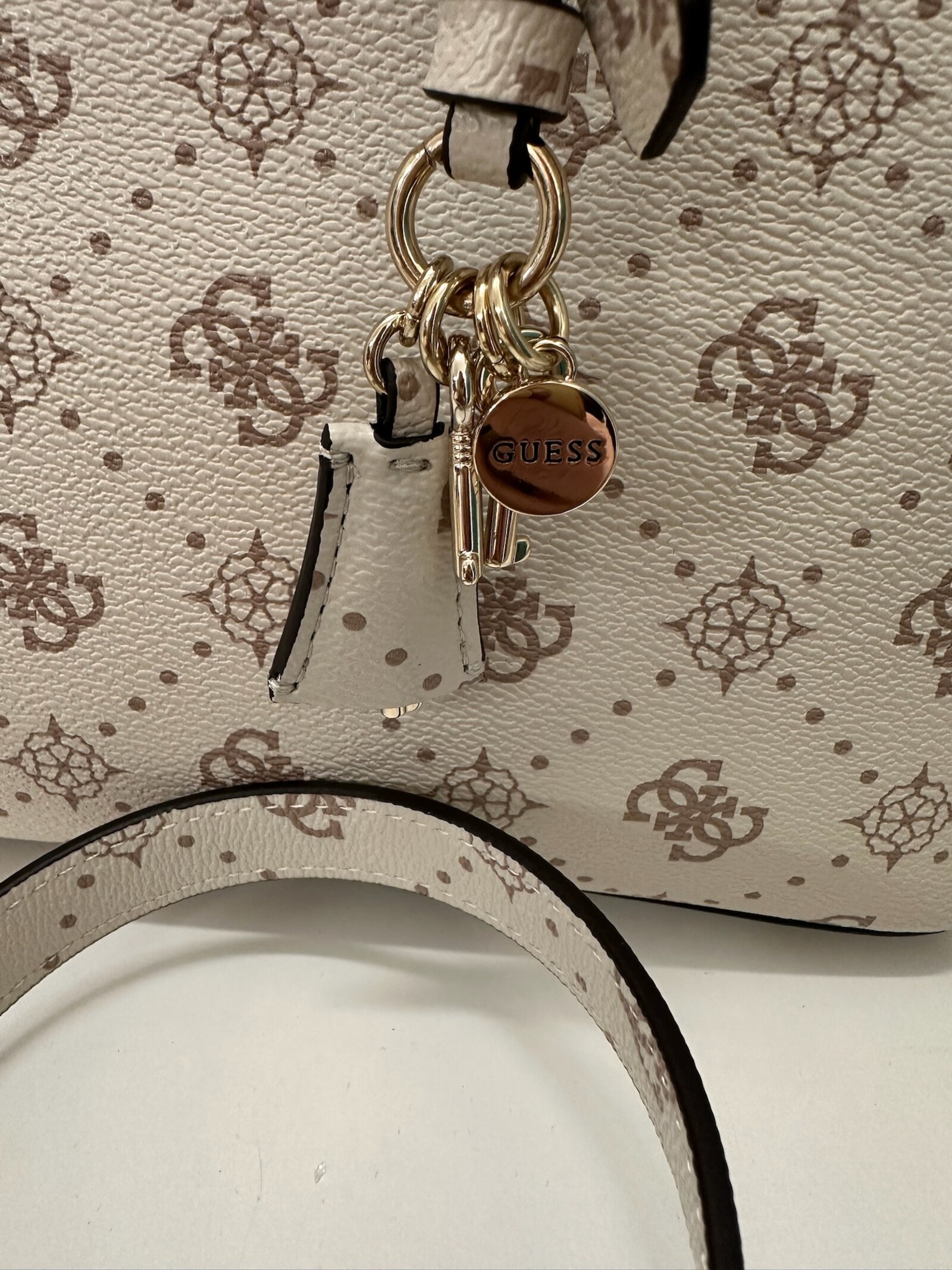 Guess Satchel Bag Emelie Vanilla Logo Guess 1151