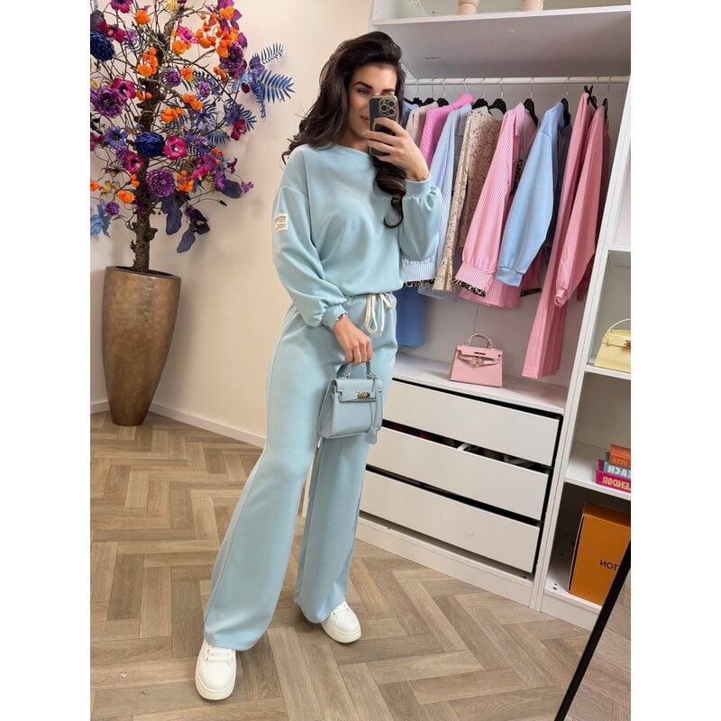 2 delig pak New design embleem Light Blue