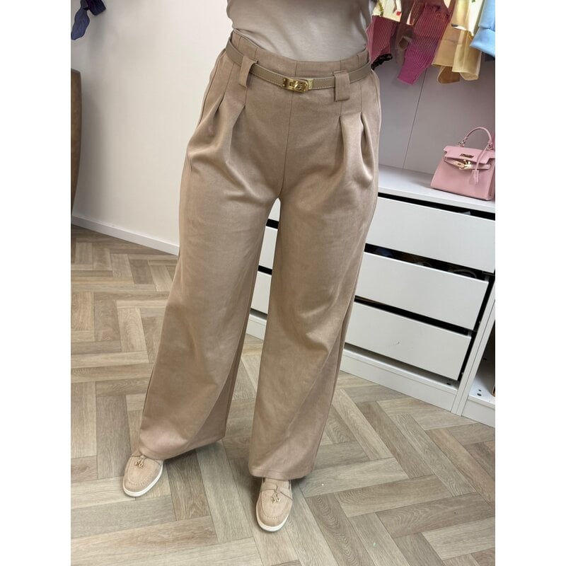 Pants suede with belt Camel