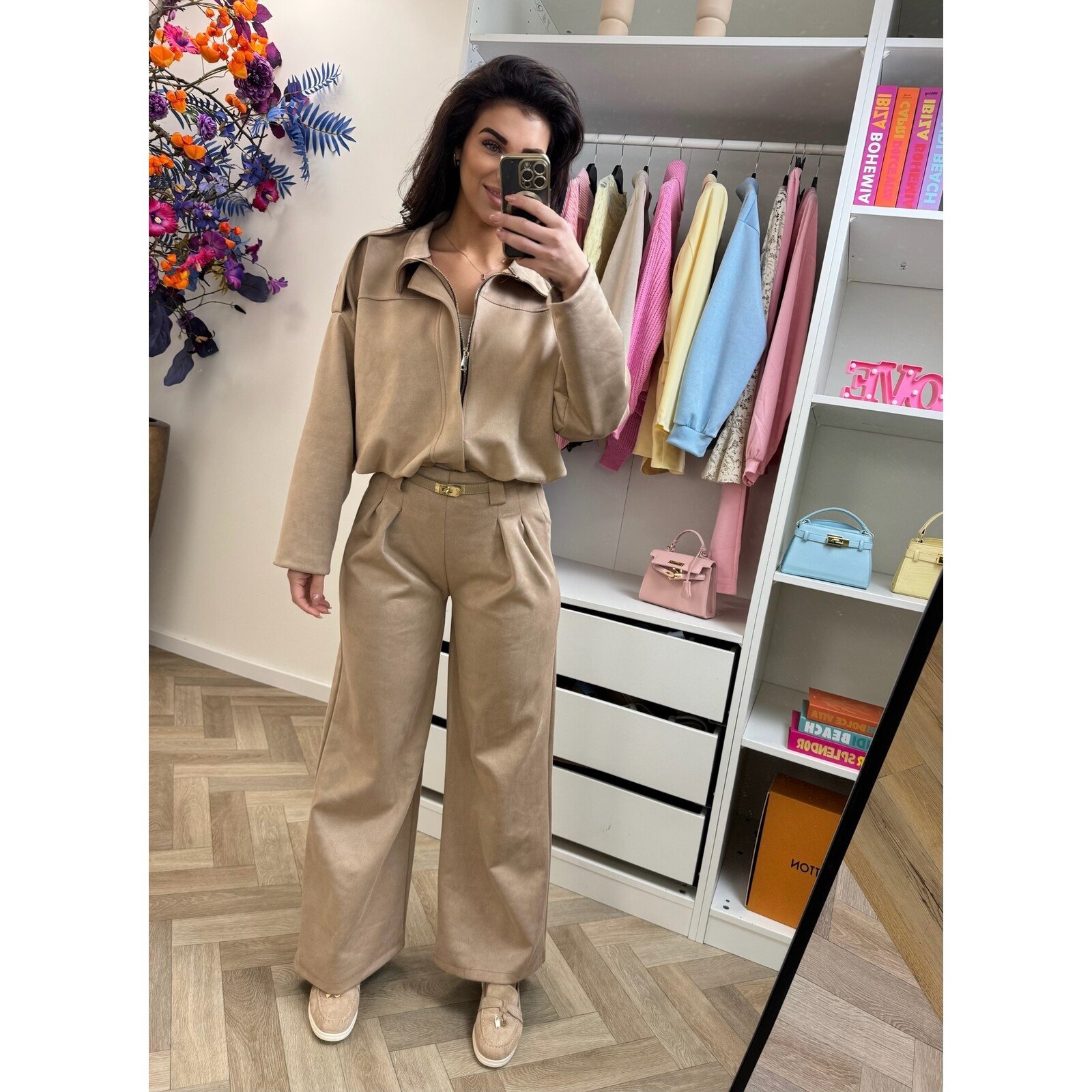 Pants suede with belt Camel