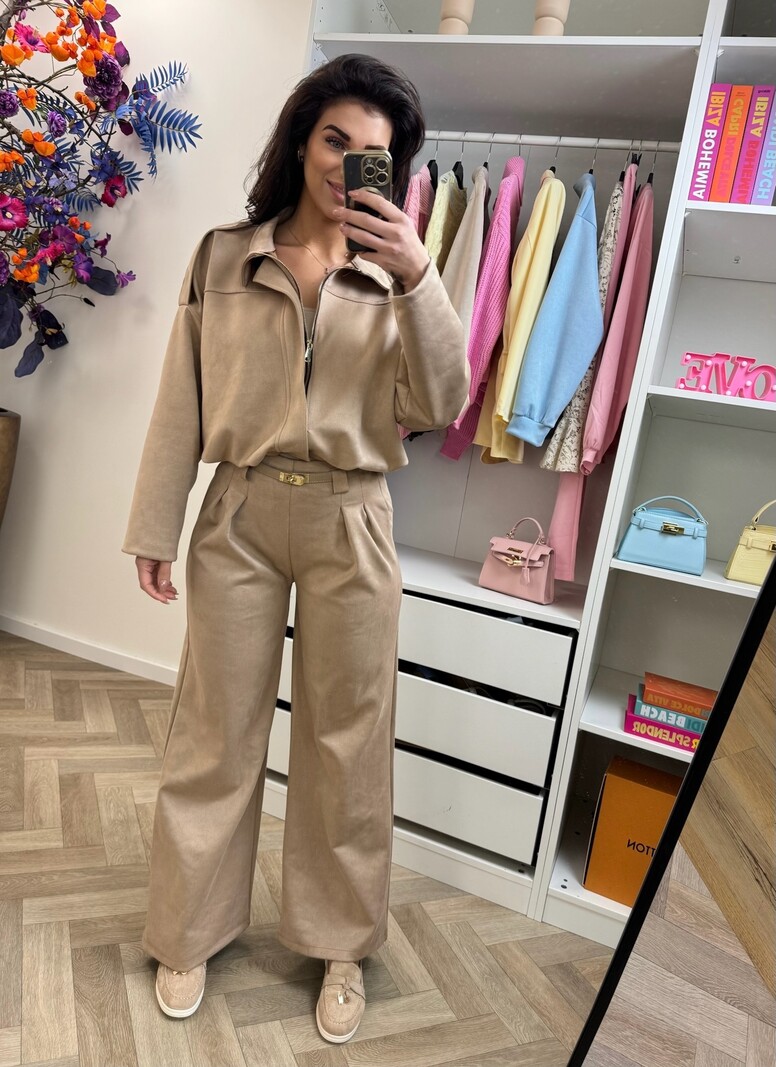 Pants suede with belt Camel