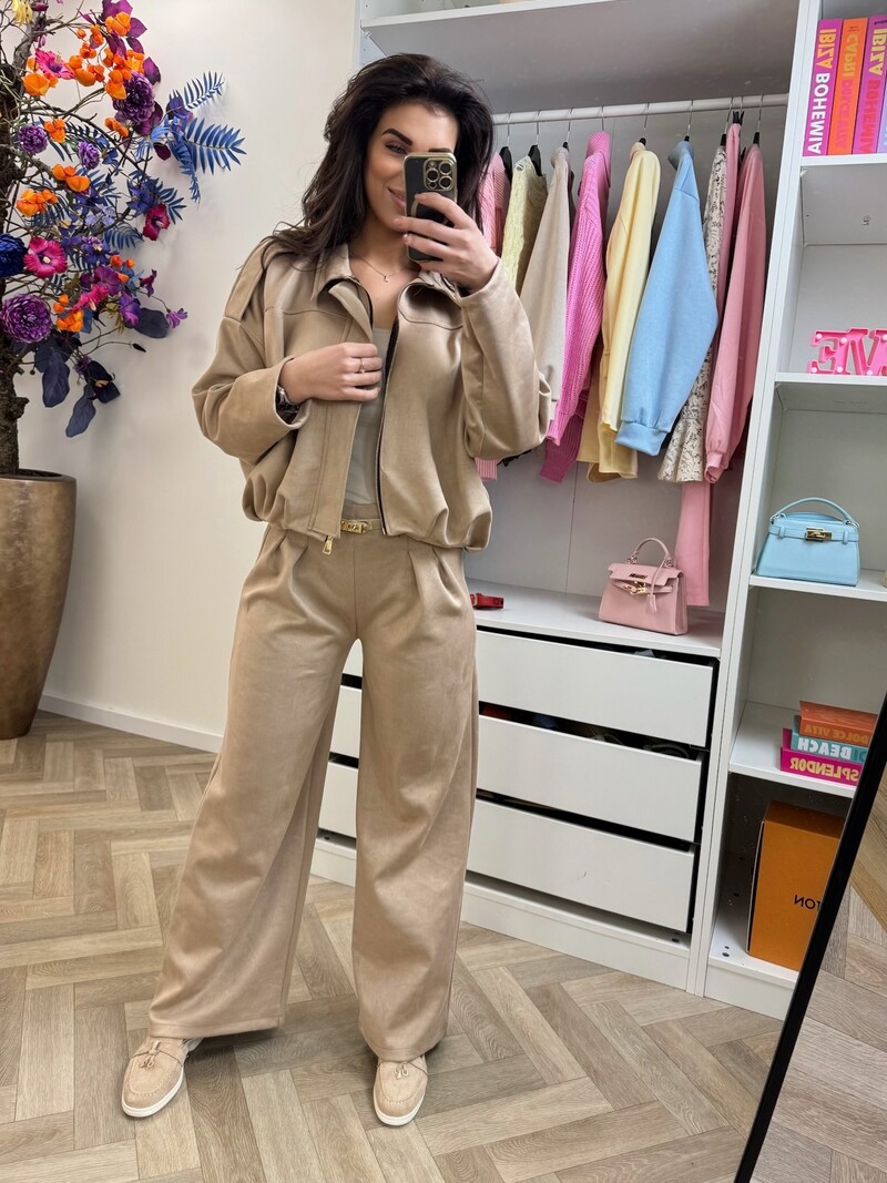 Pants suede with belt Camel