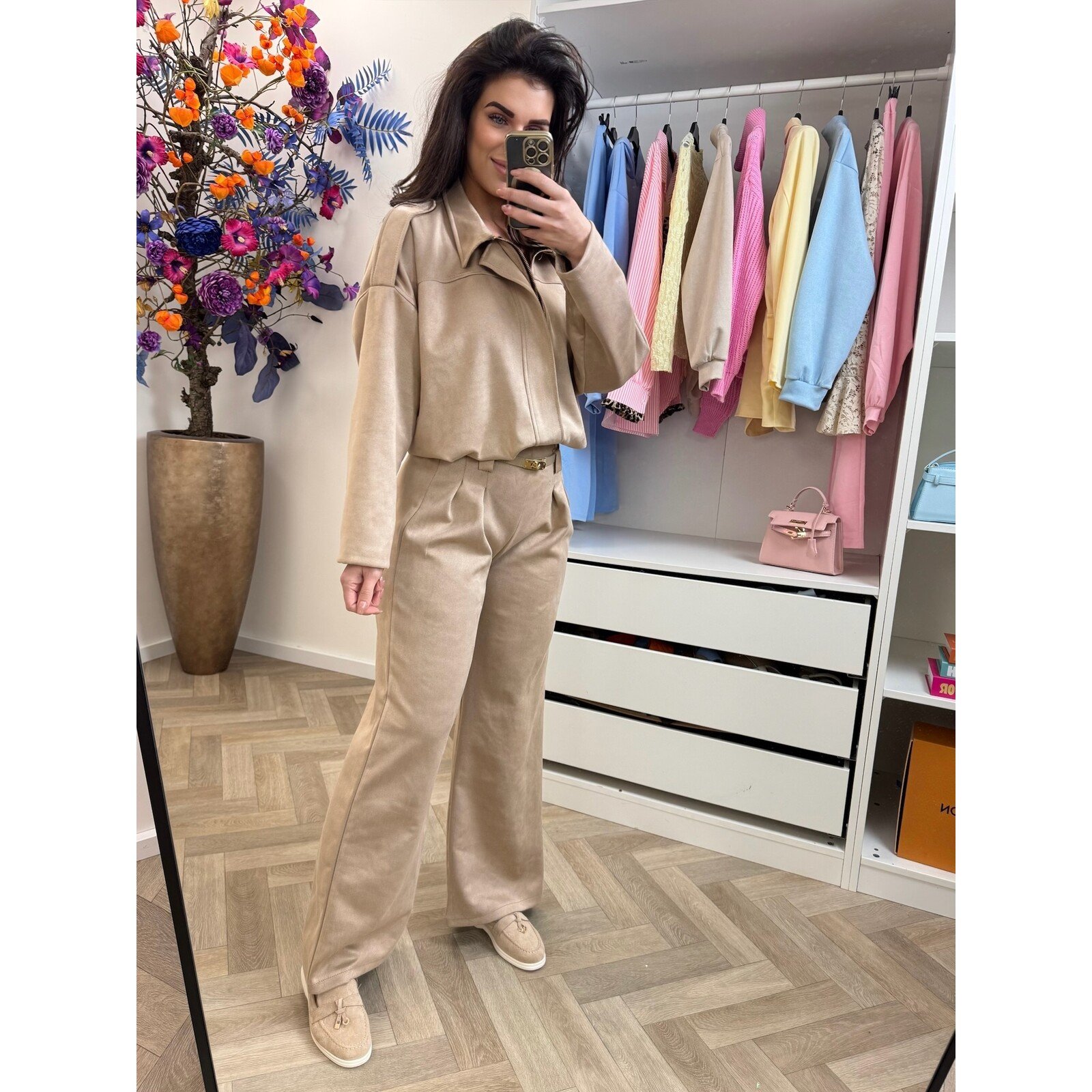 Pants suede with belt Camel