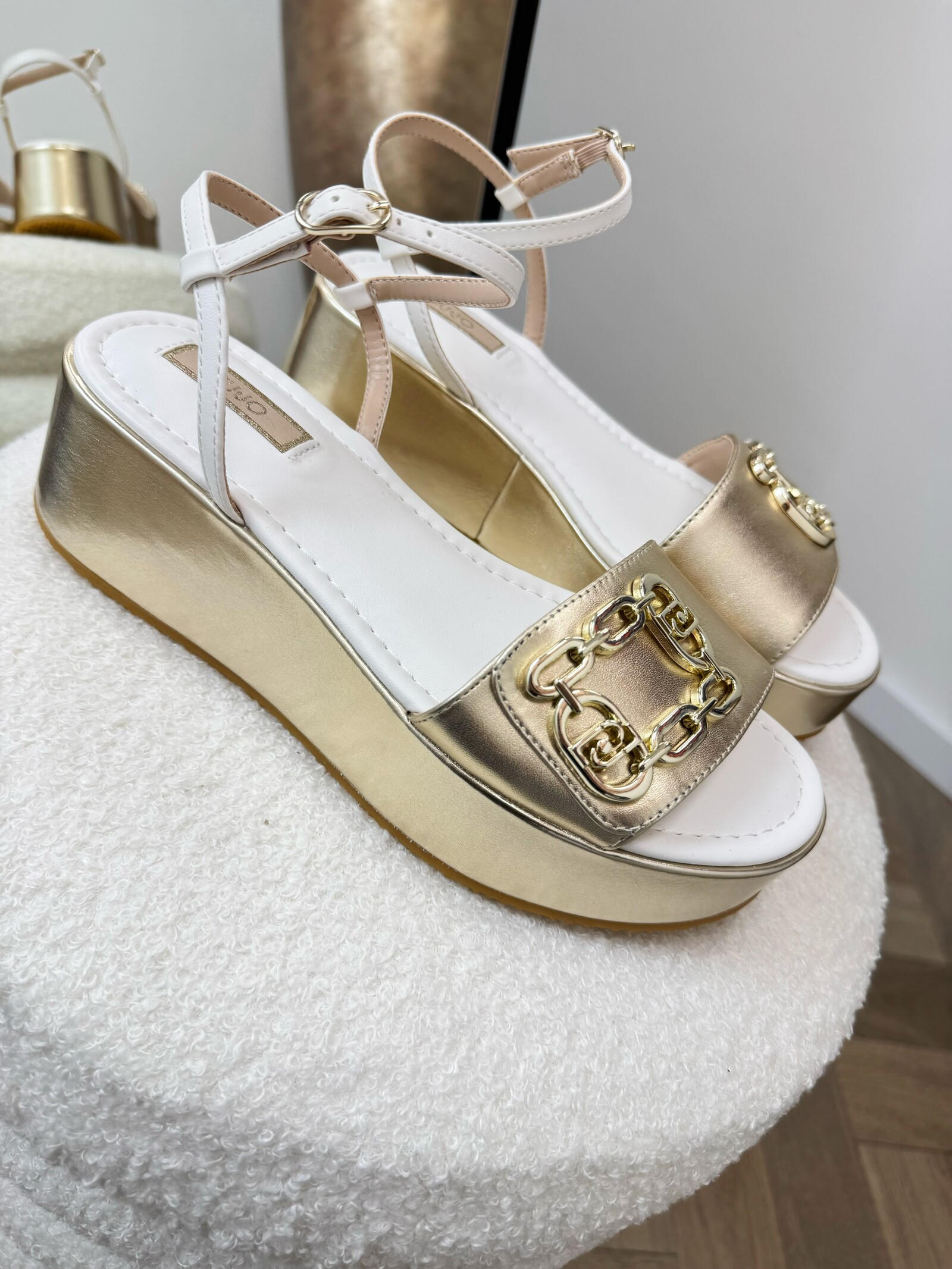 Liu-Jo Sandal Flo Calf Leather Gold Liu Jo 1878