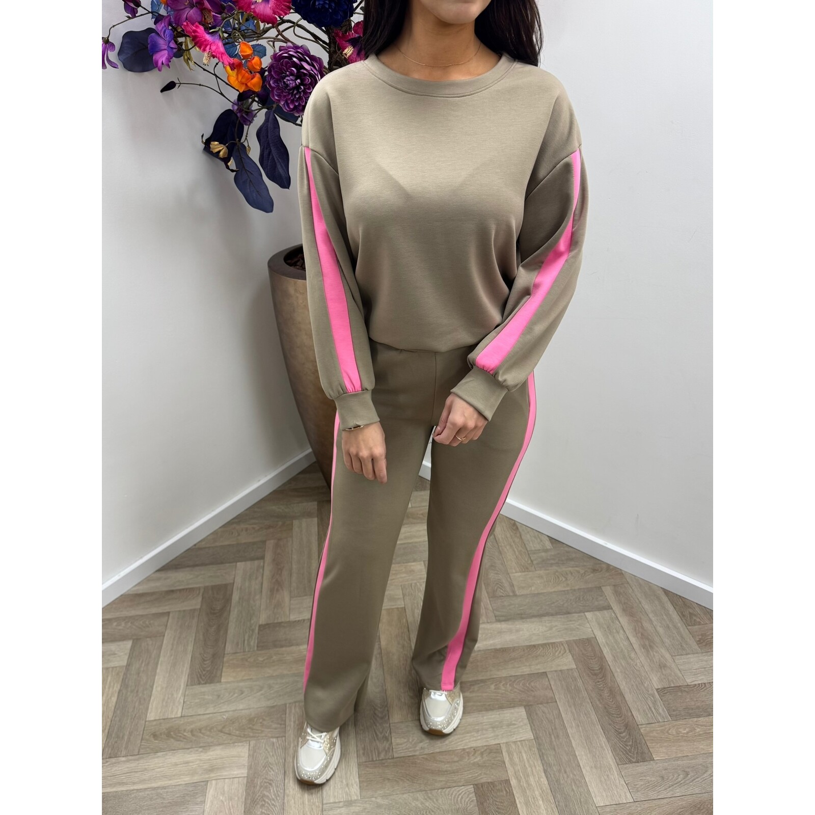 2 delig joggingspak Senna Bies Taupe