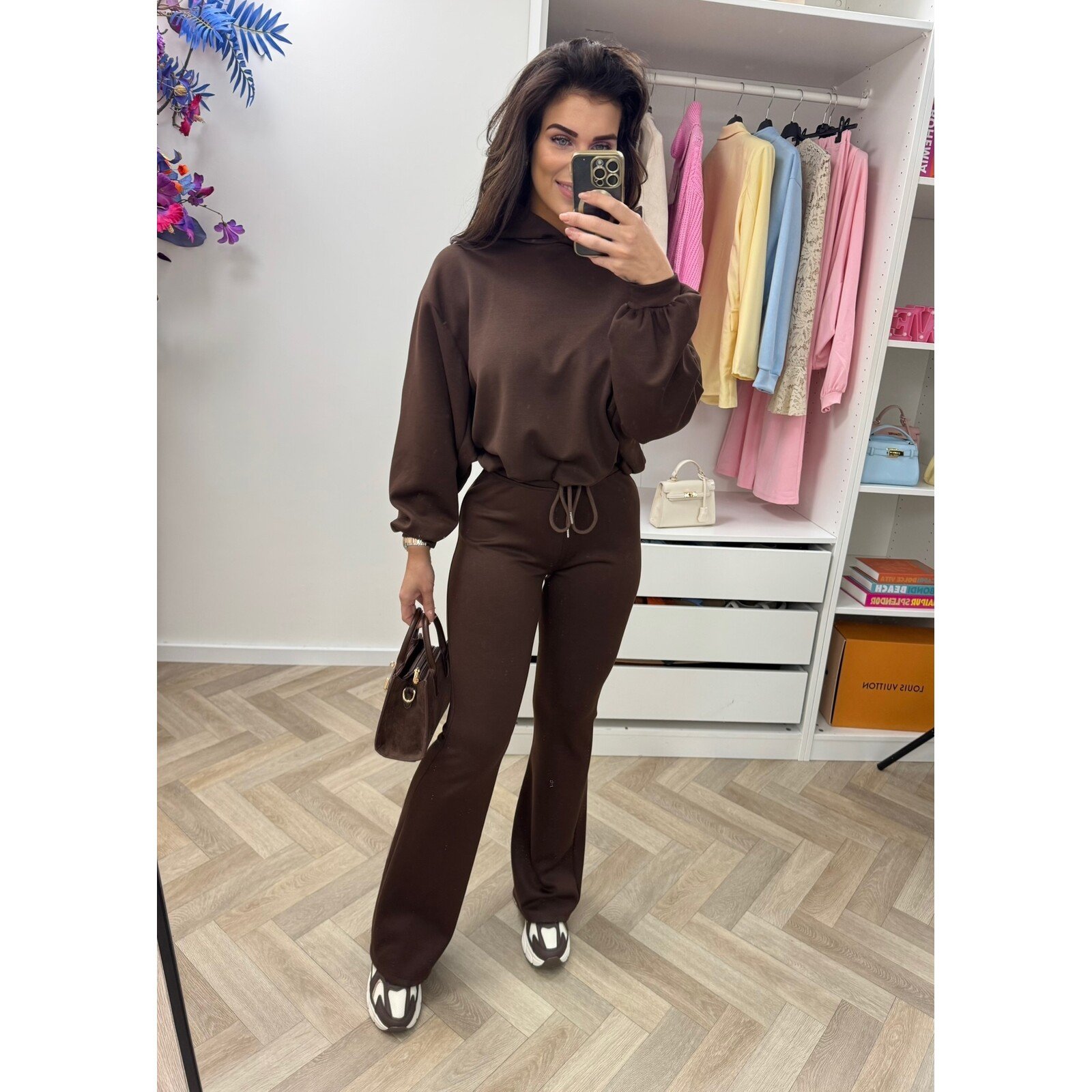 2 Delig joggingspak Basic Flair Choco