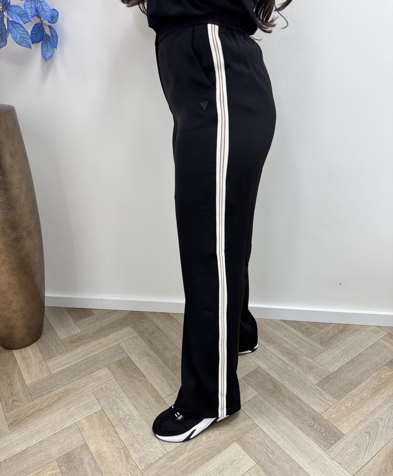 Guess Pants Straight Circe Black Guess 1139