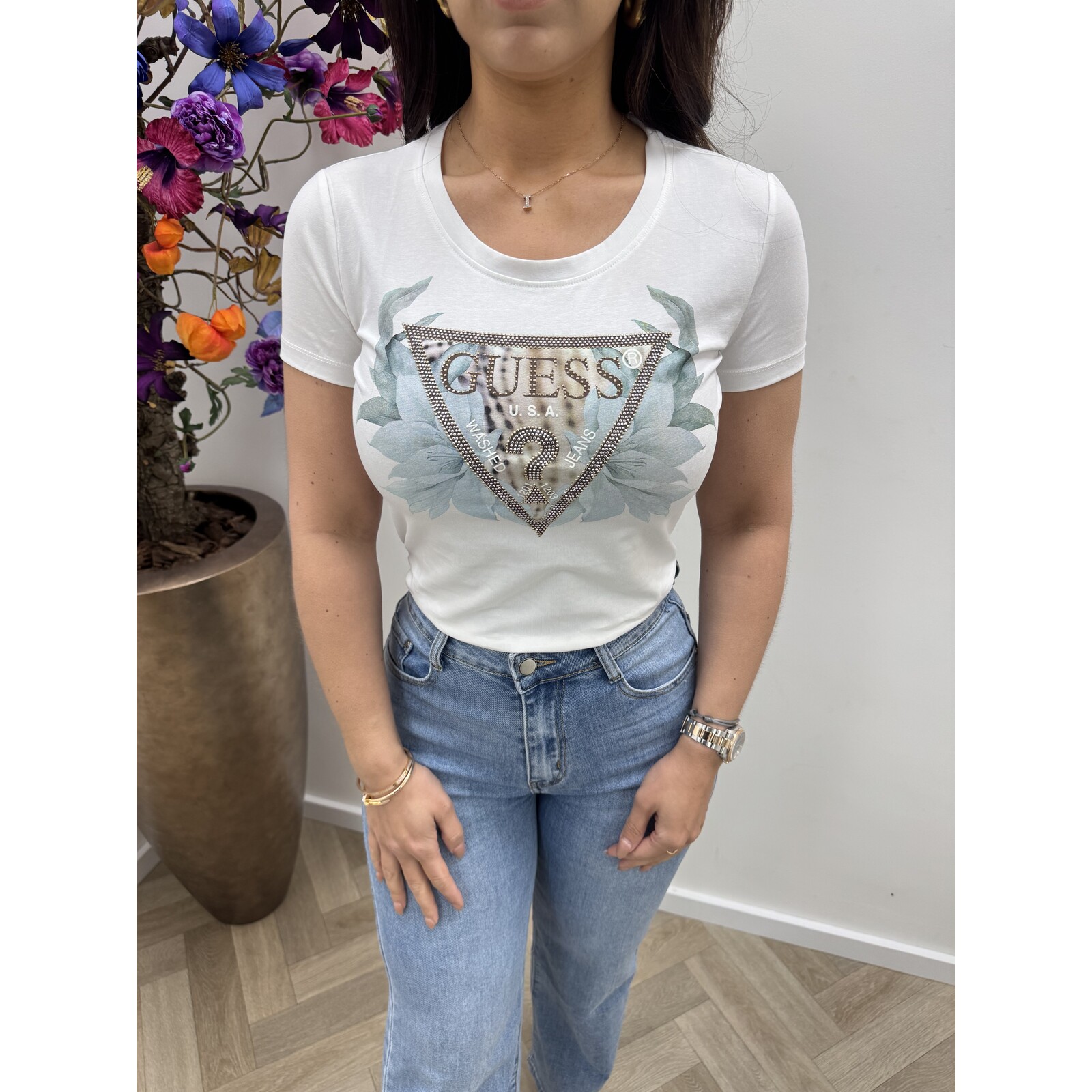 Guess T-Shirt Triangle flower Pure white Guess 1174