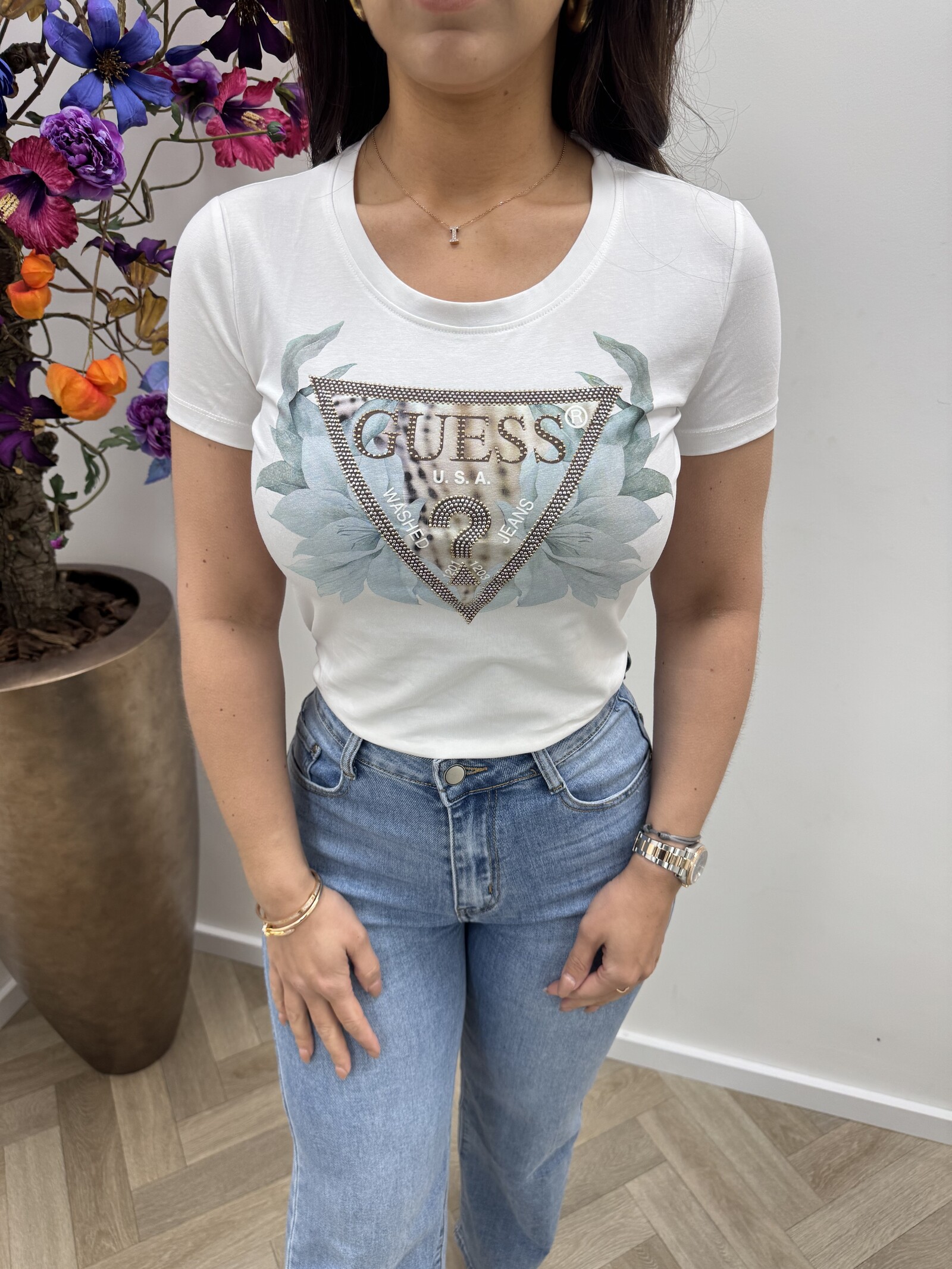 Guess T-Shirt Triangle flower Pure white Guess 1174