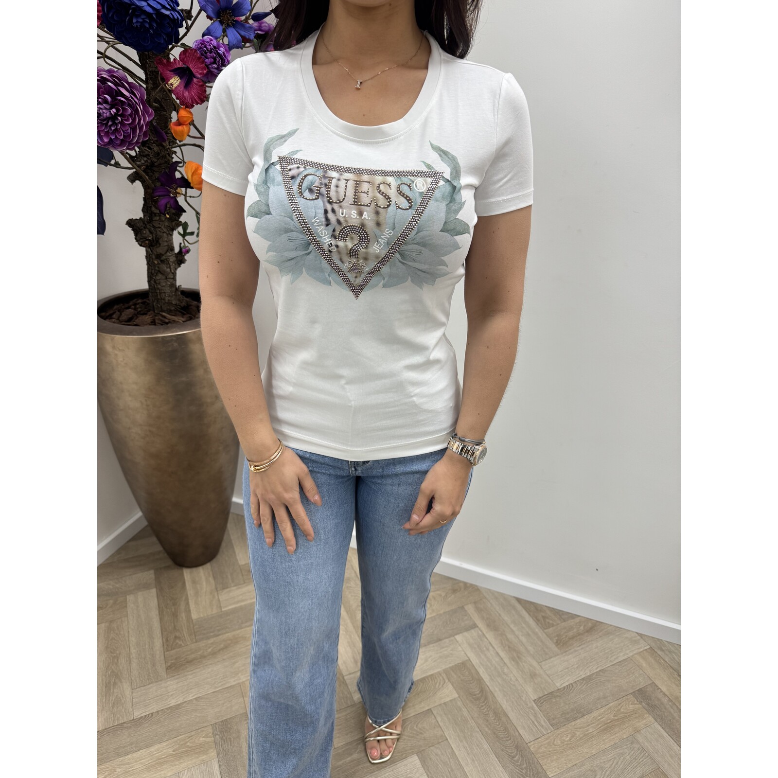 Guess T-Shirt Triangle flower Pure white Guess 1174