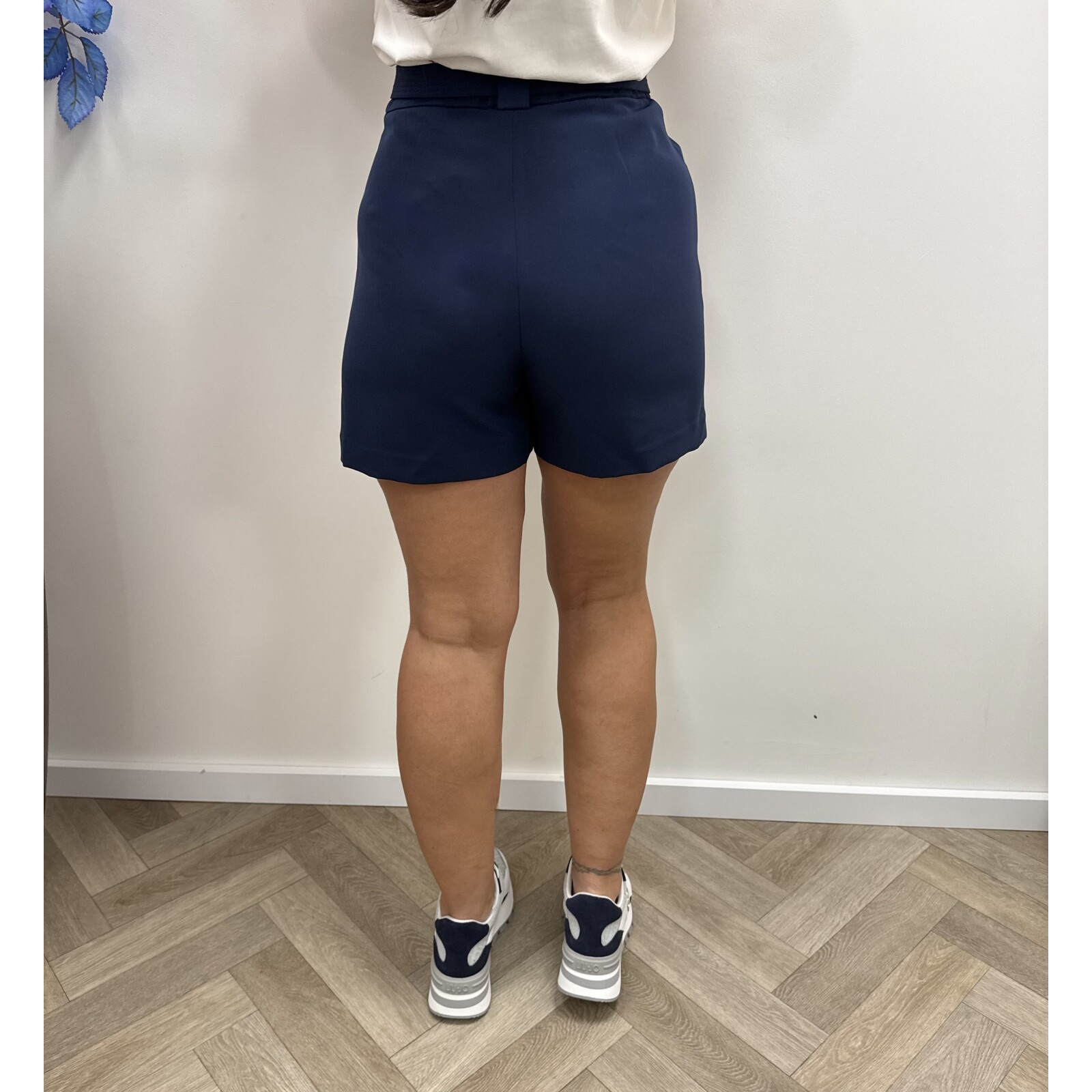 Guess Short Valentina navy Guess 1106