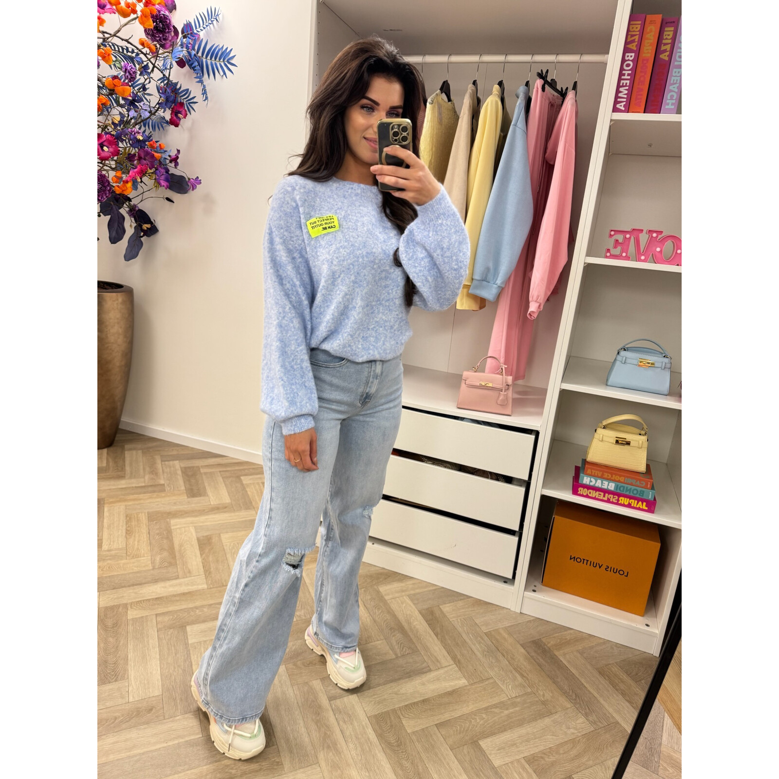 Trui embleem Amy Blue