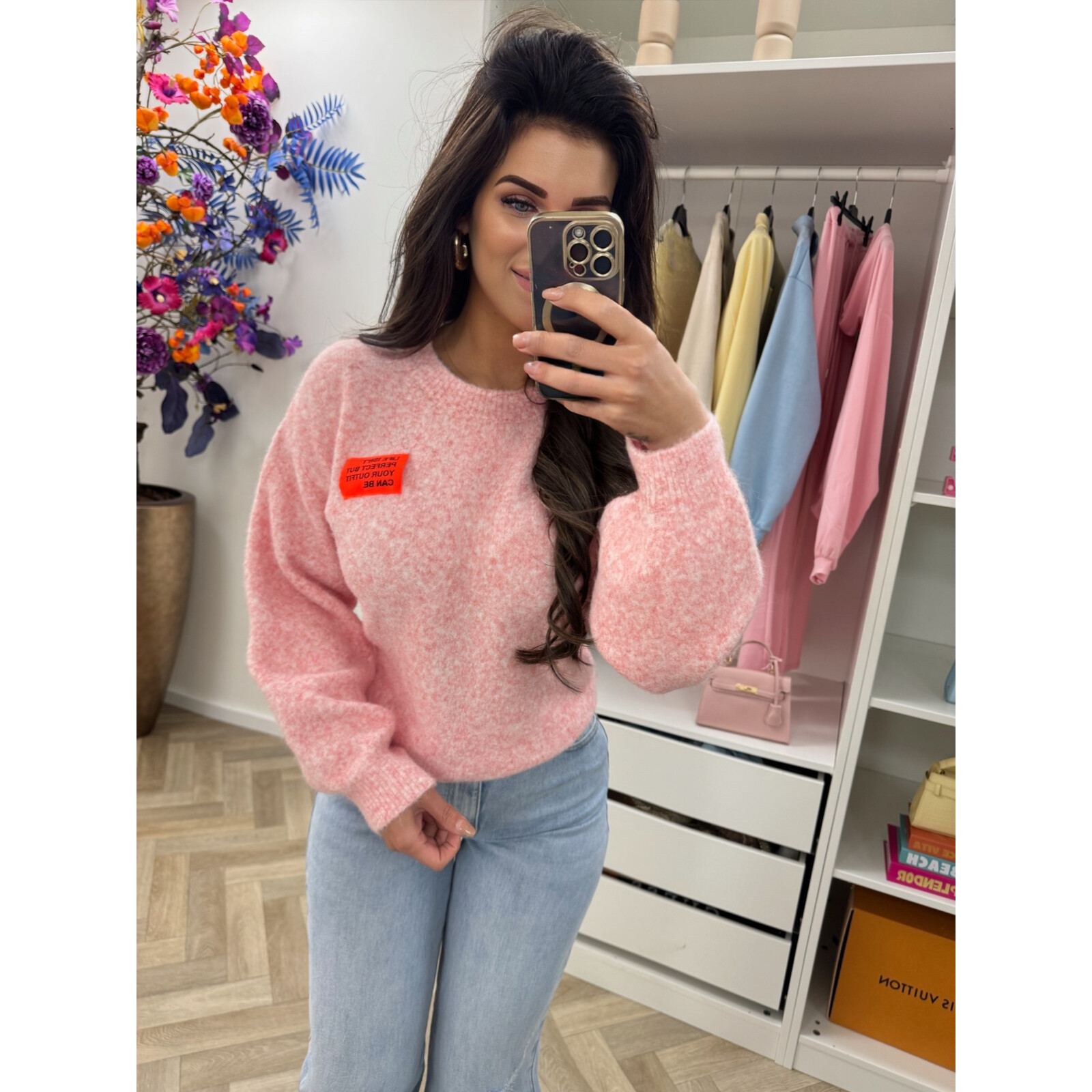 Trui embleem Amy Pink