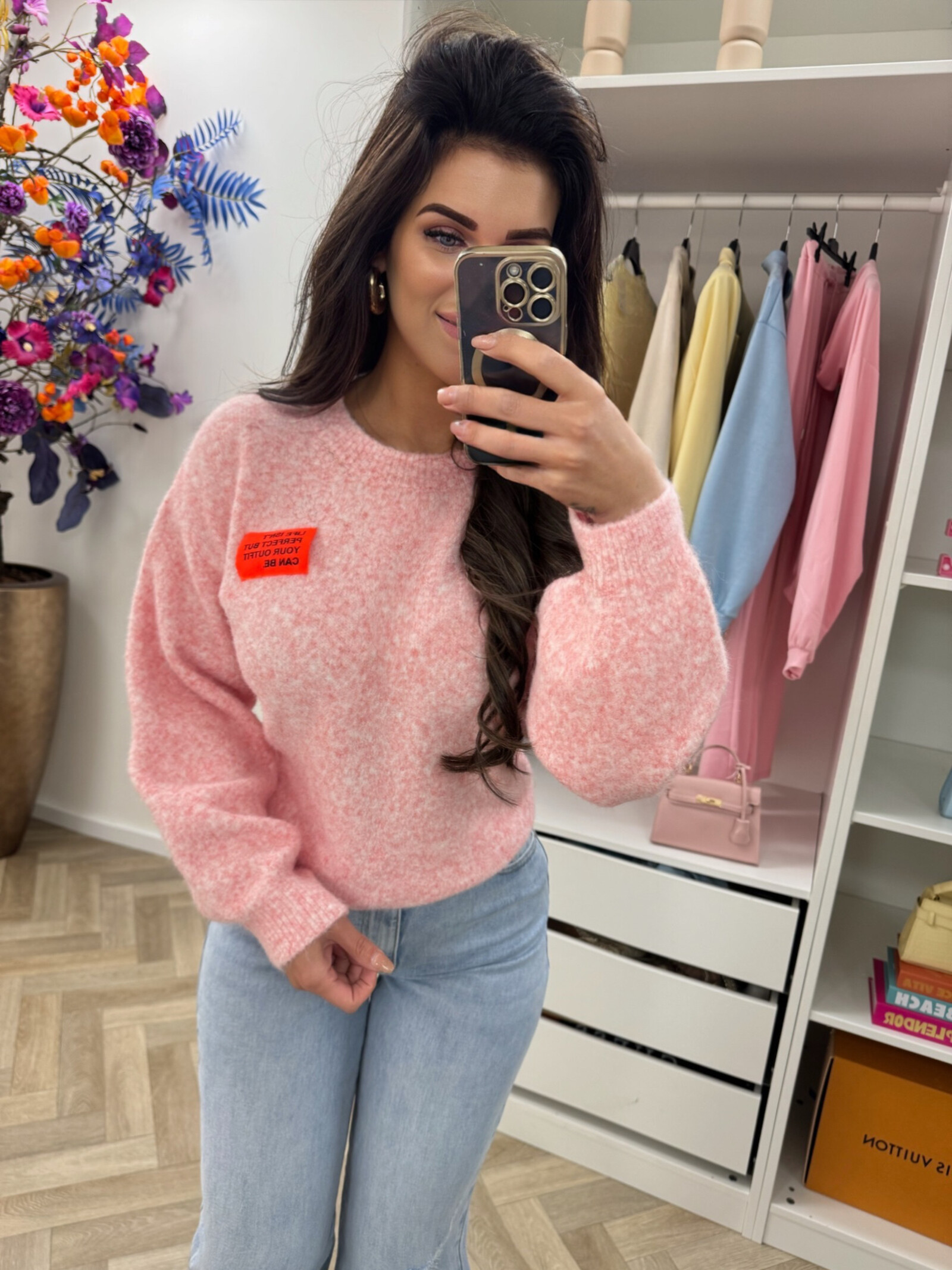 Trui embleem Amy Pink