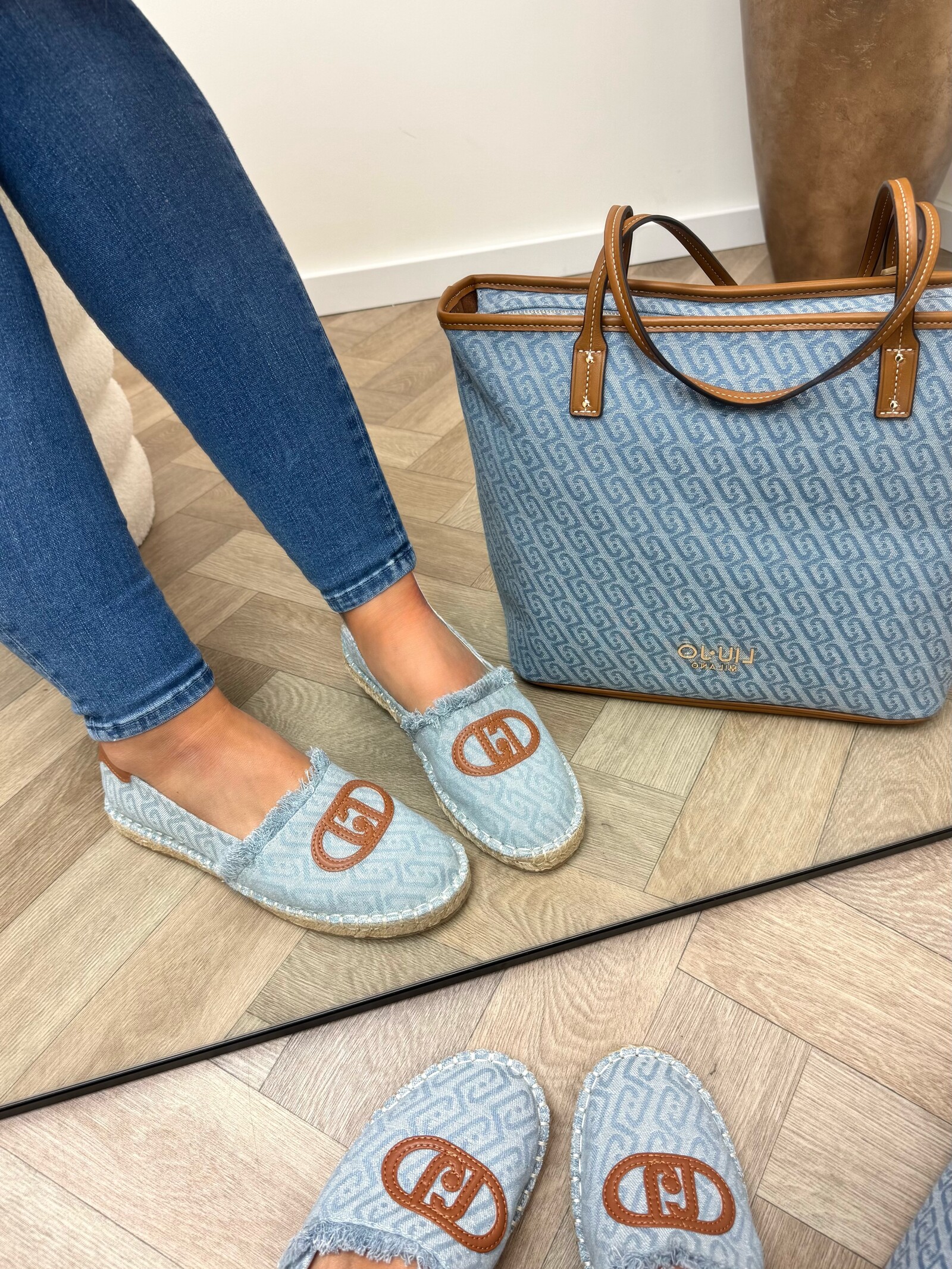 Liu-Jo espadrilles Monogram Denim Capri Liu Jo 1907