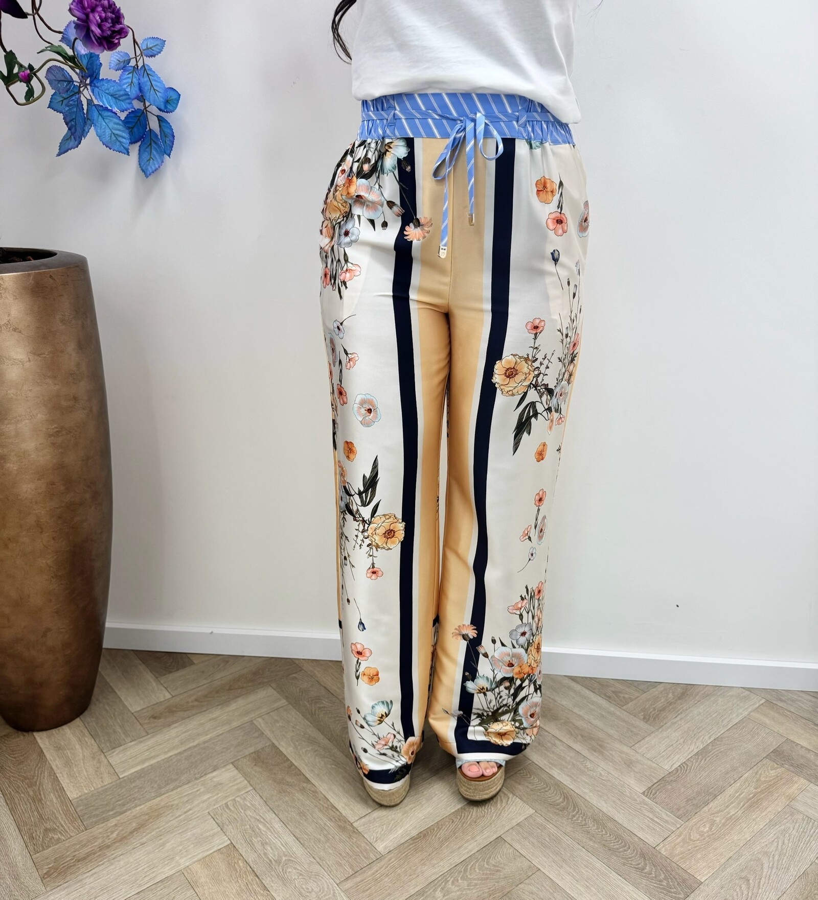 Liu-Jo Pants Blooming print liu jo 1927
