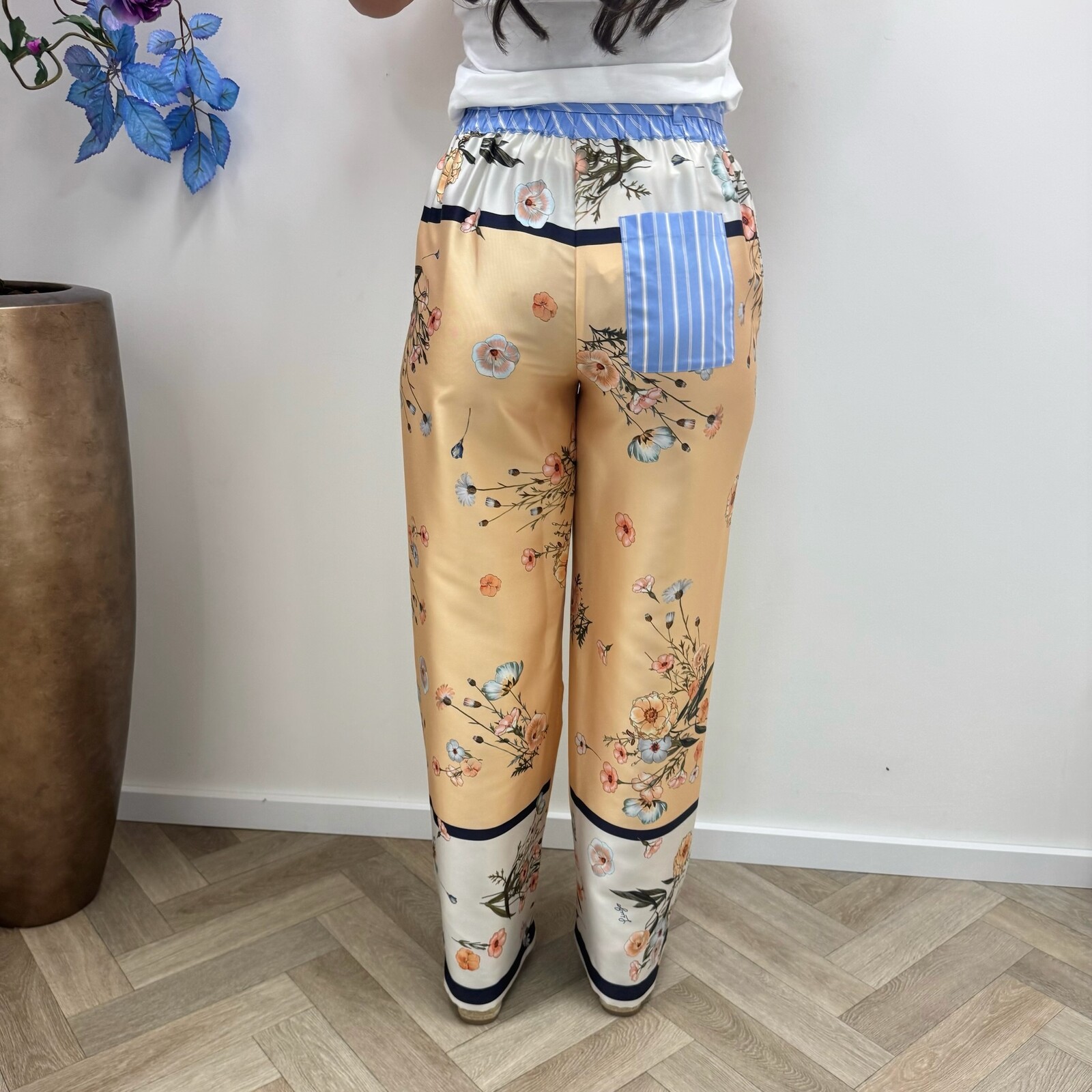 Liu-Jo Pants Blooming print liu jo 1927