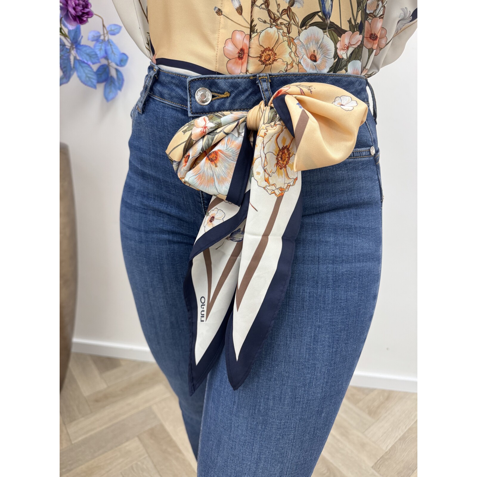 Liu-Jo Sjaal Medium Blooming Liu Jo 1894