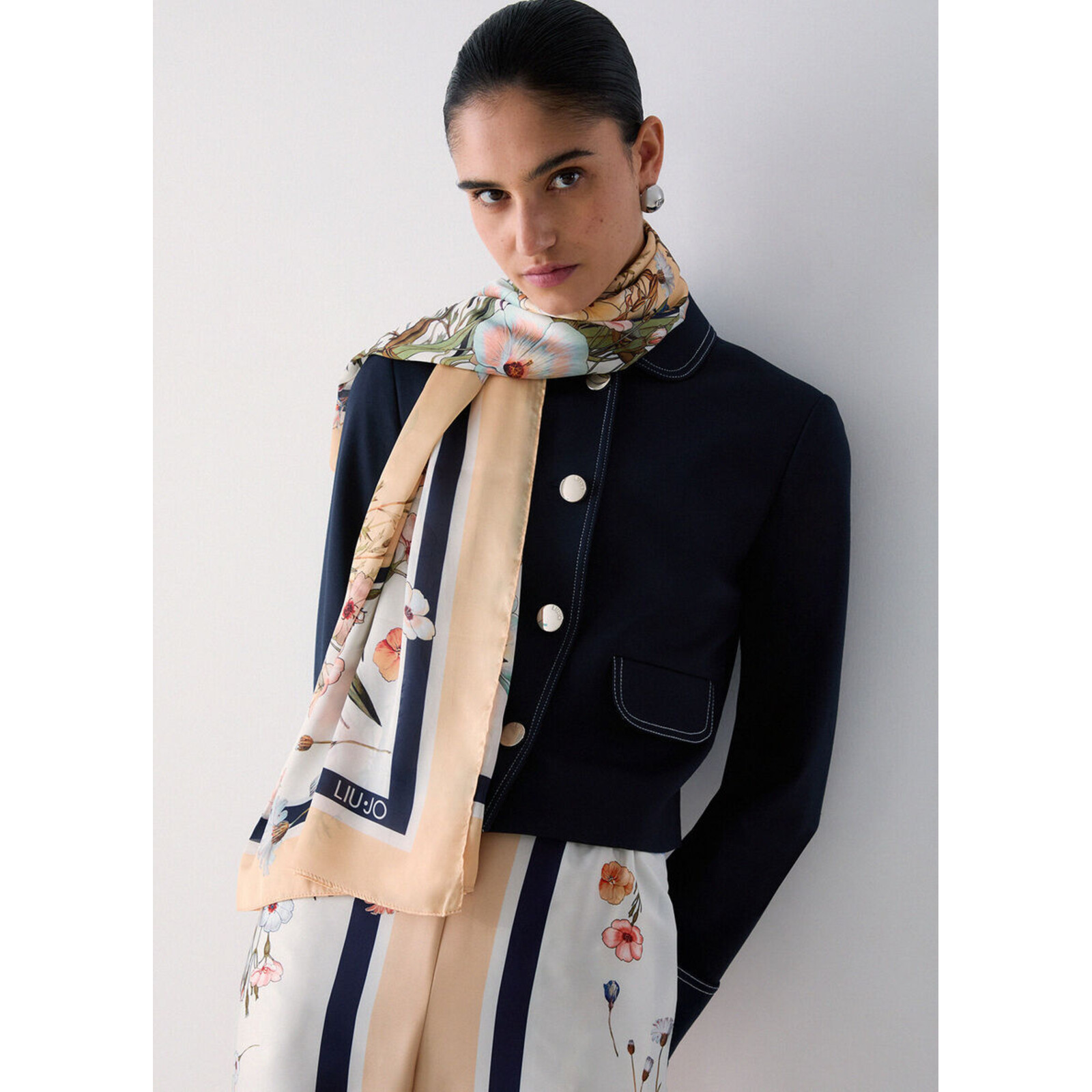 Liu-Jo Big sjaal Satin Blooming Liu Jo 1893