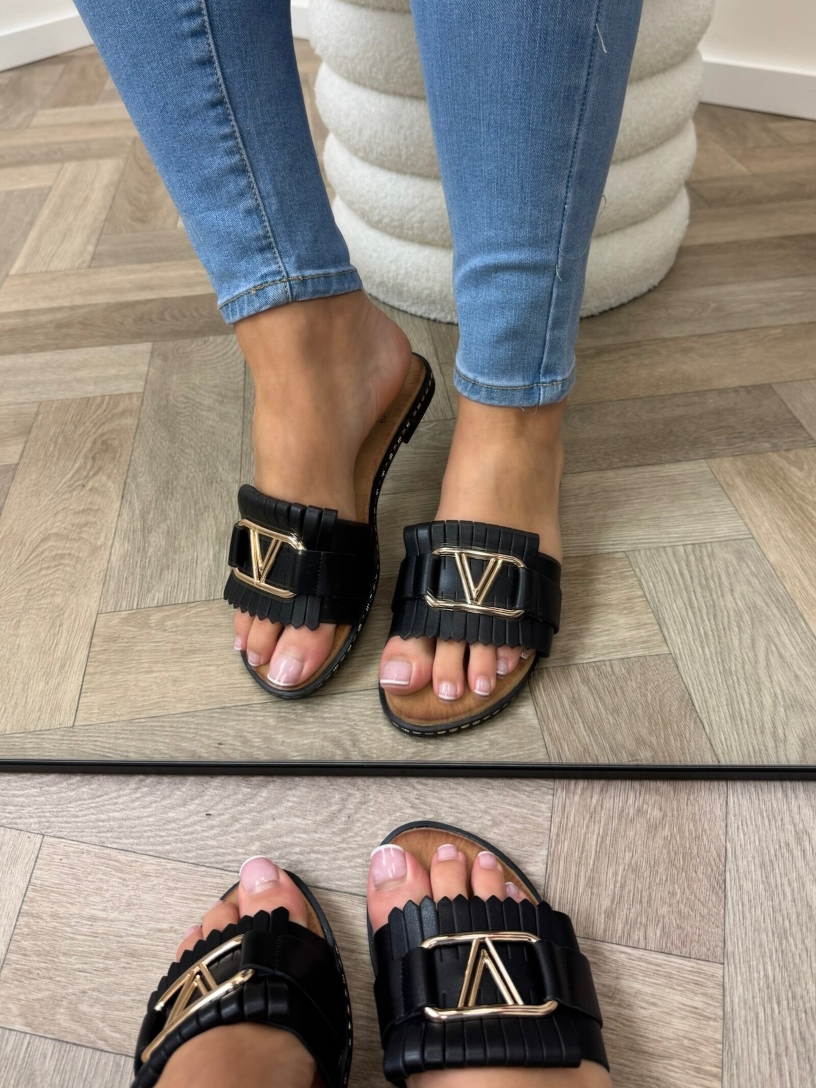 Slippers V Franje CH027 Black